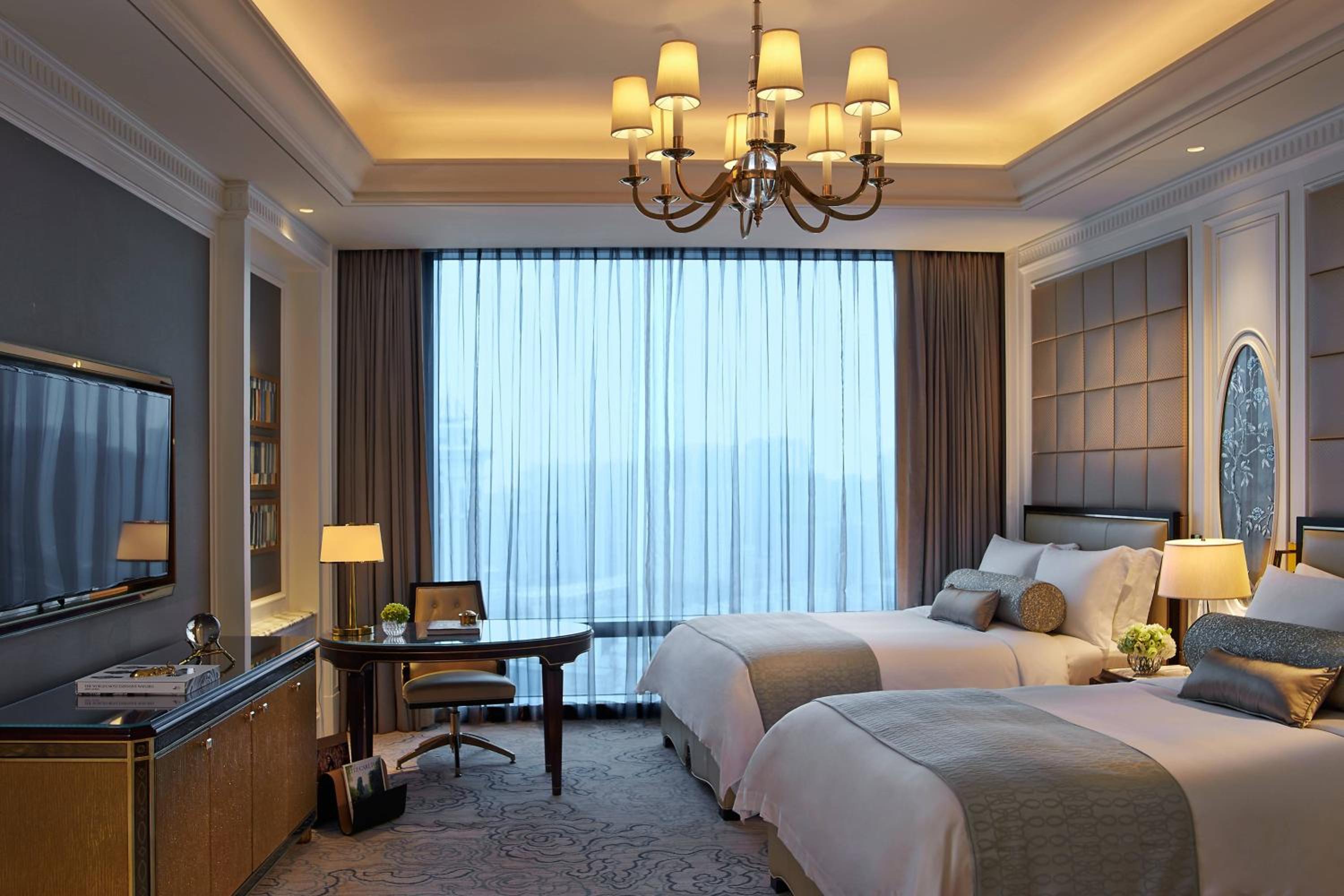 Two Bedroom Carlton Club Suite(Club Lounge Access)