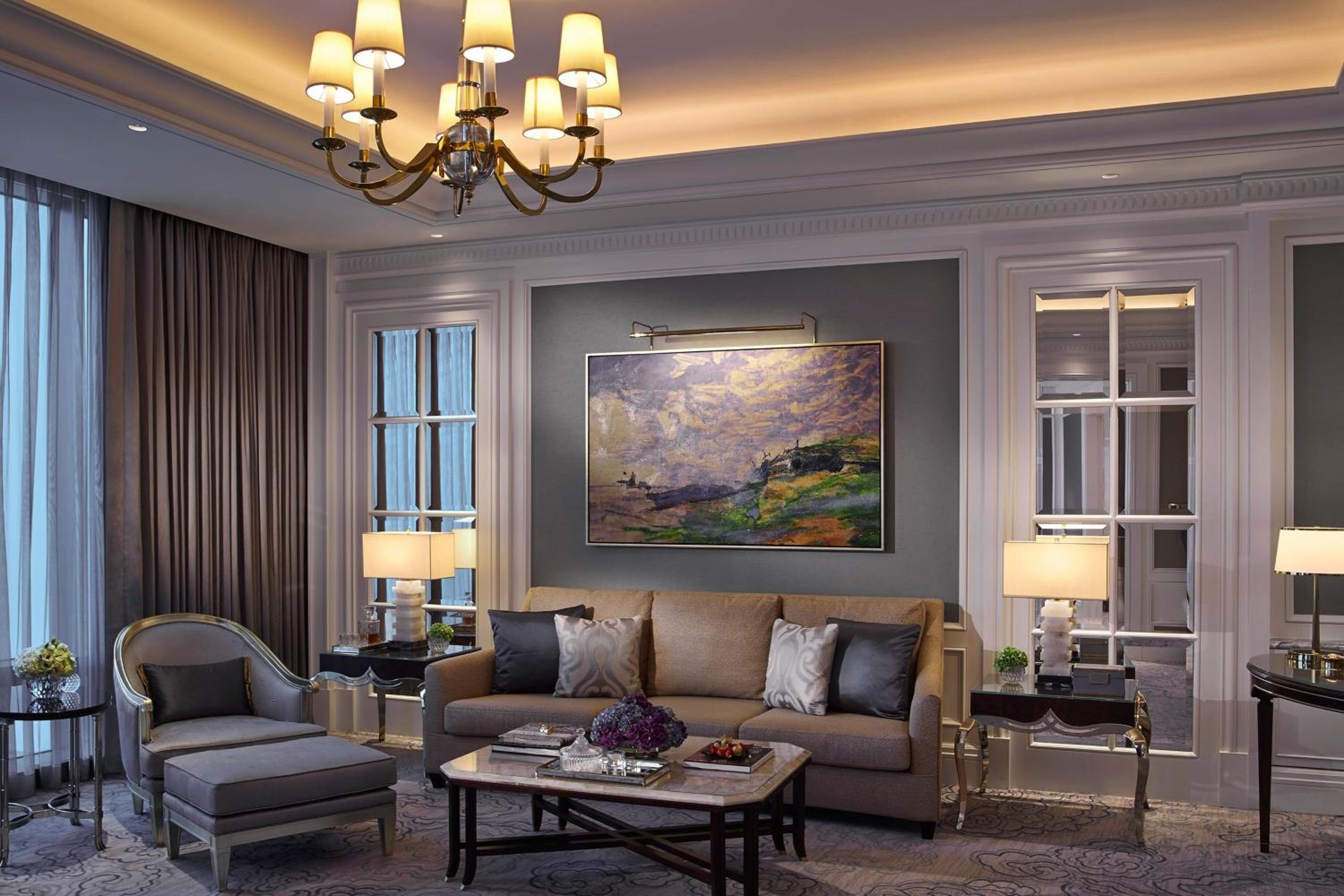 Carlton Suite photo 2
