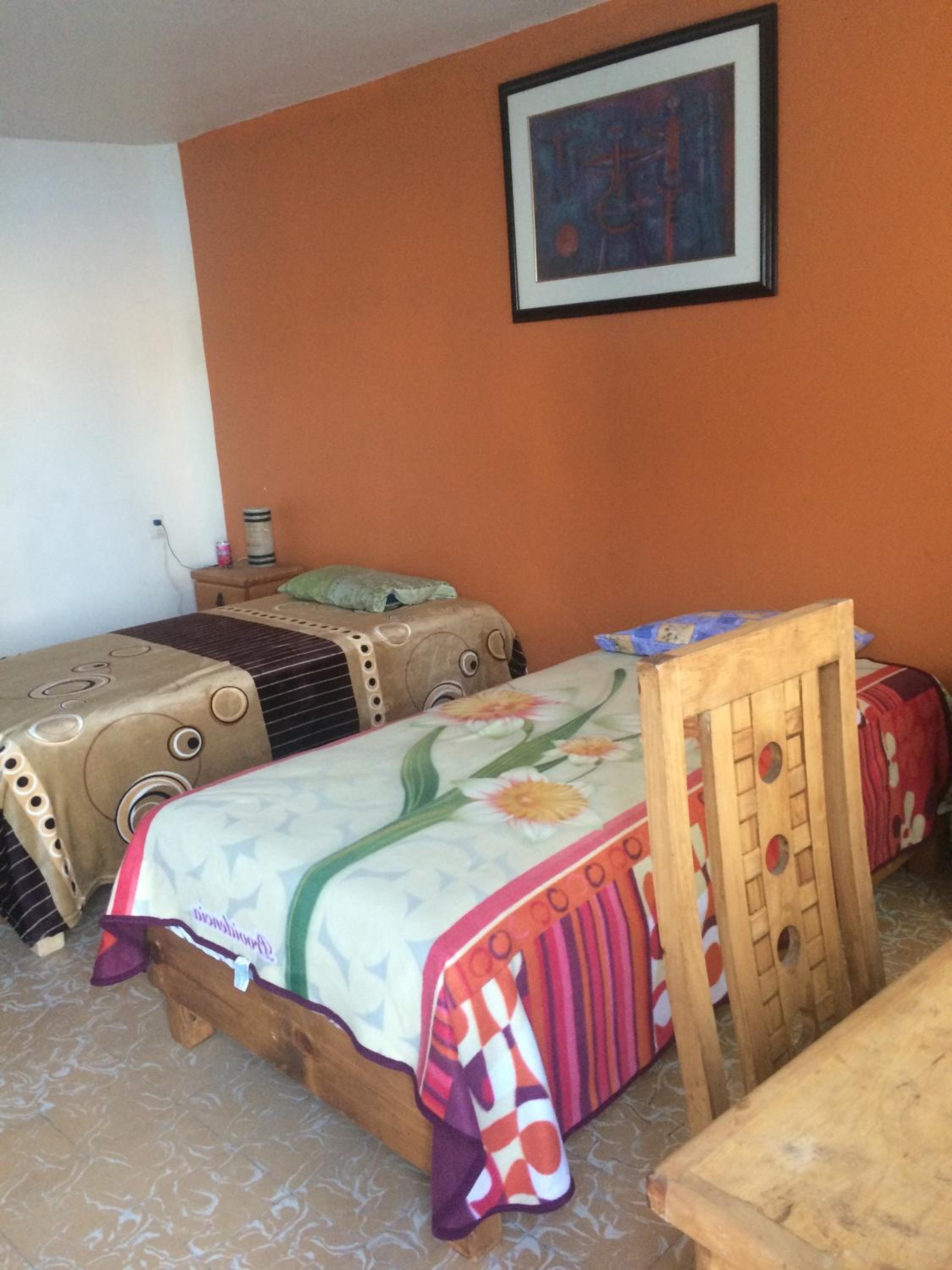 Classic Twin Room - Photo 2