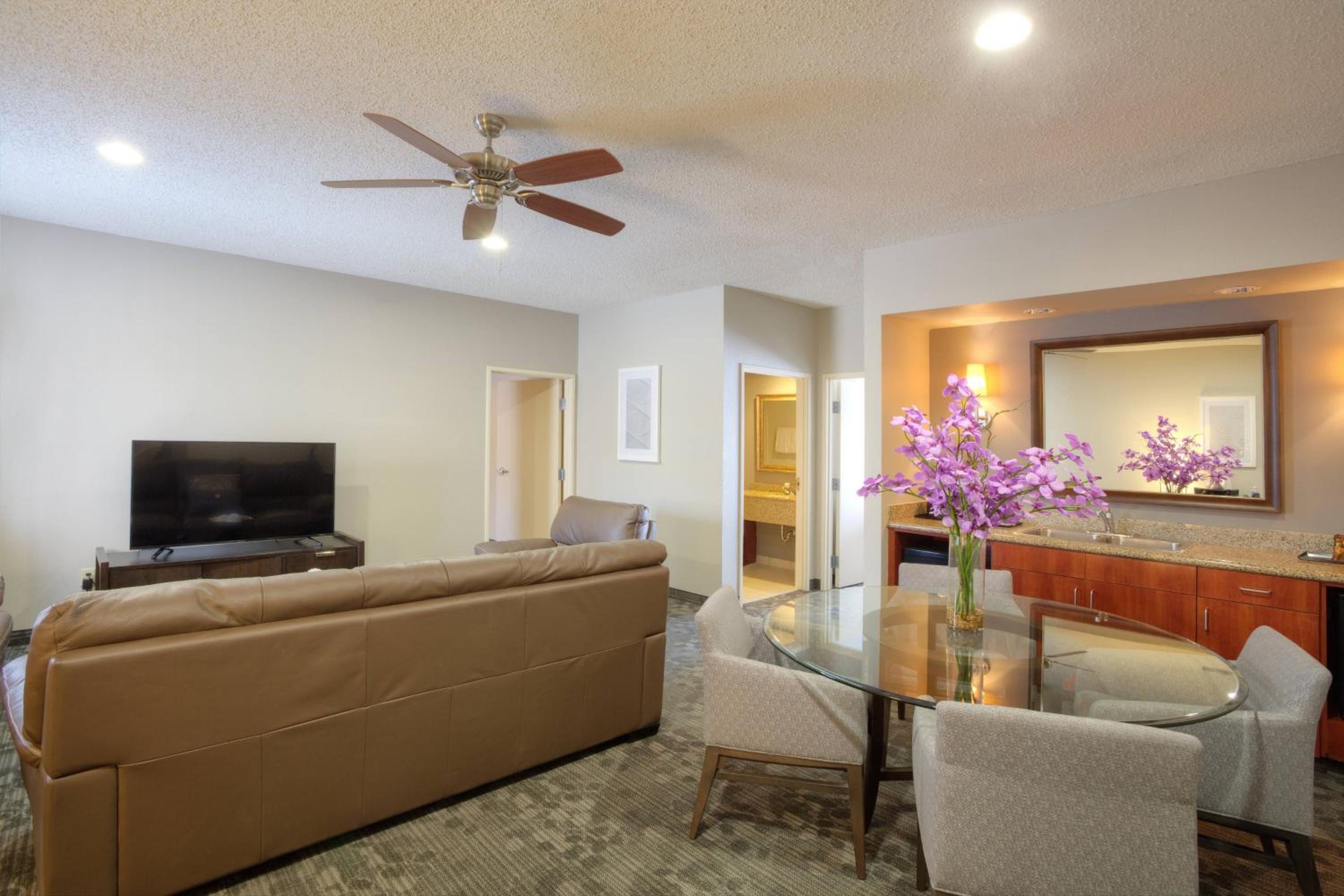 2 Bedroom Presidential Suite photo 1