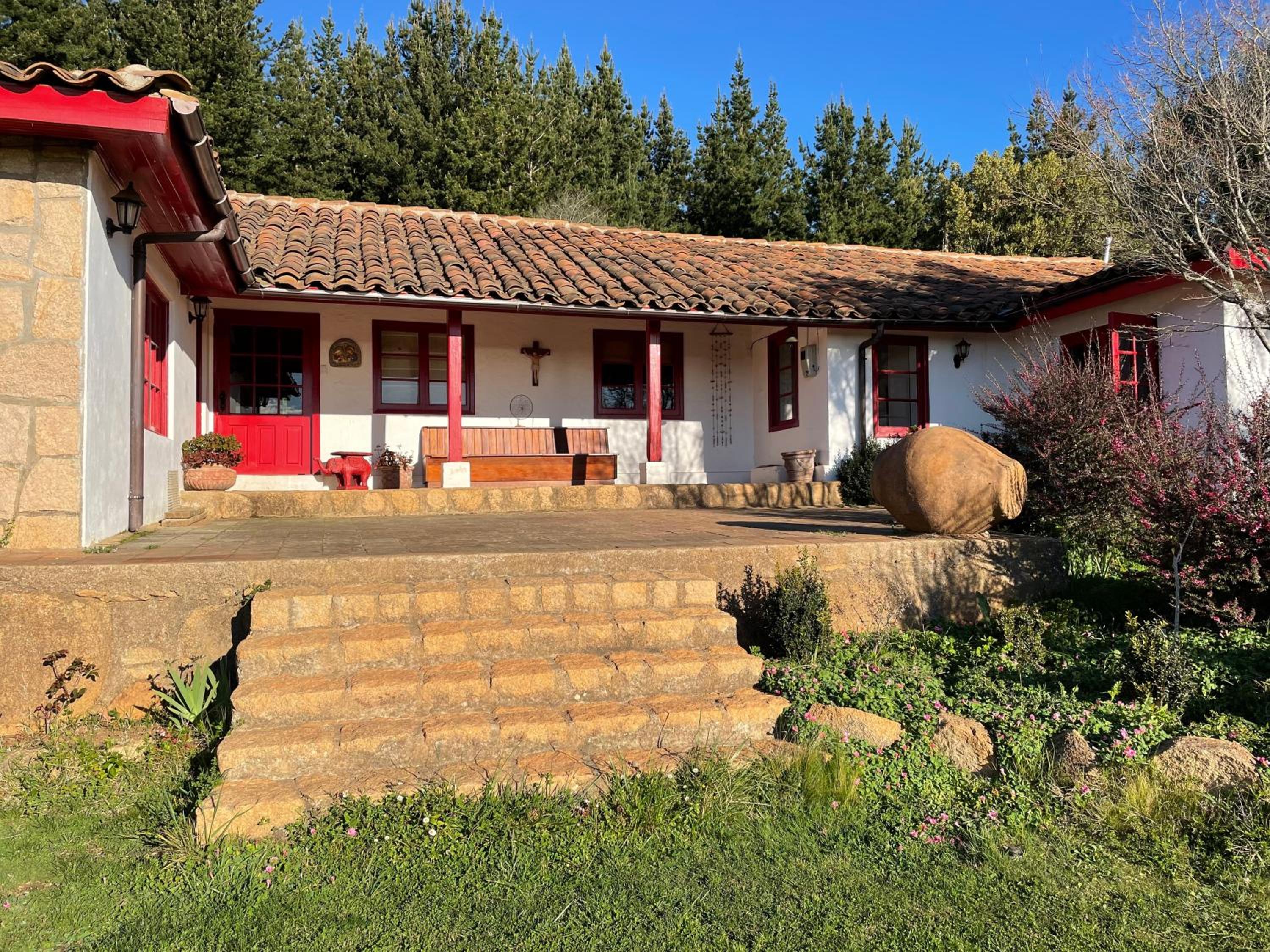 Three-Bedroom House photo 2