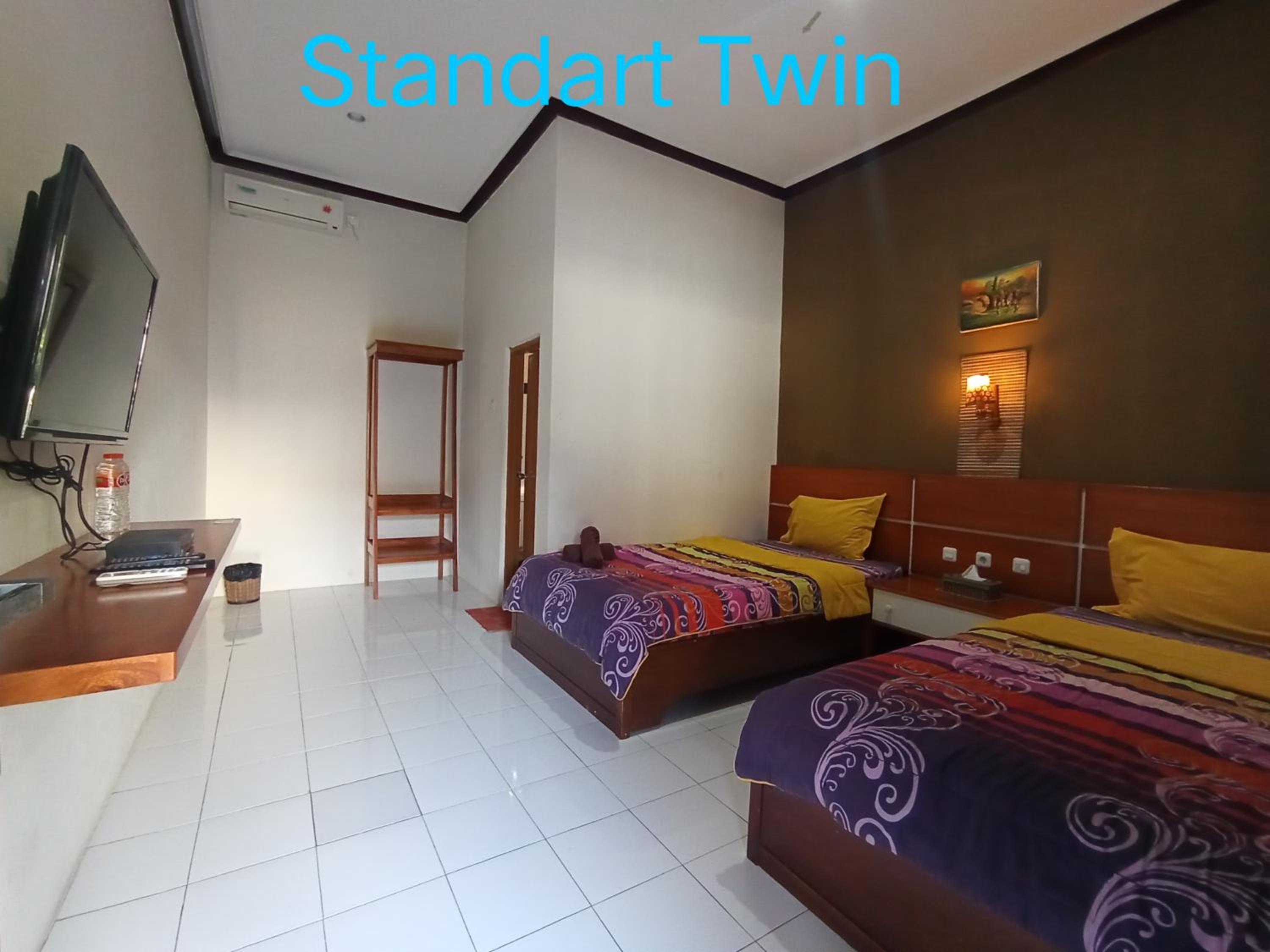 Standard Twin Room photo 2