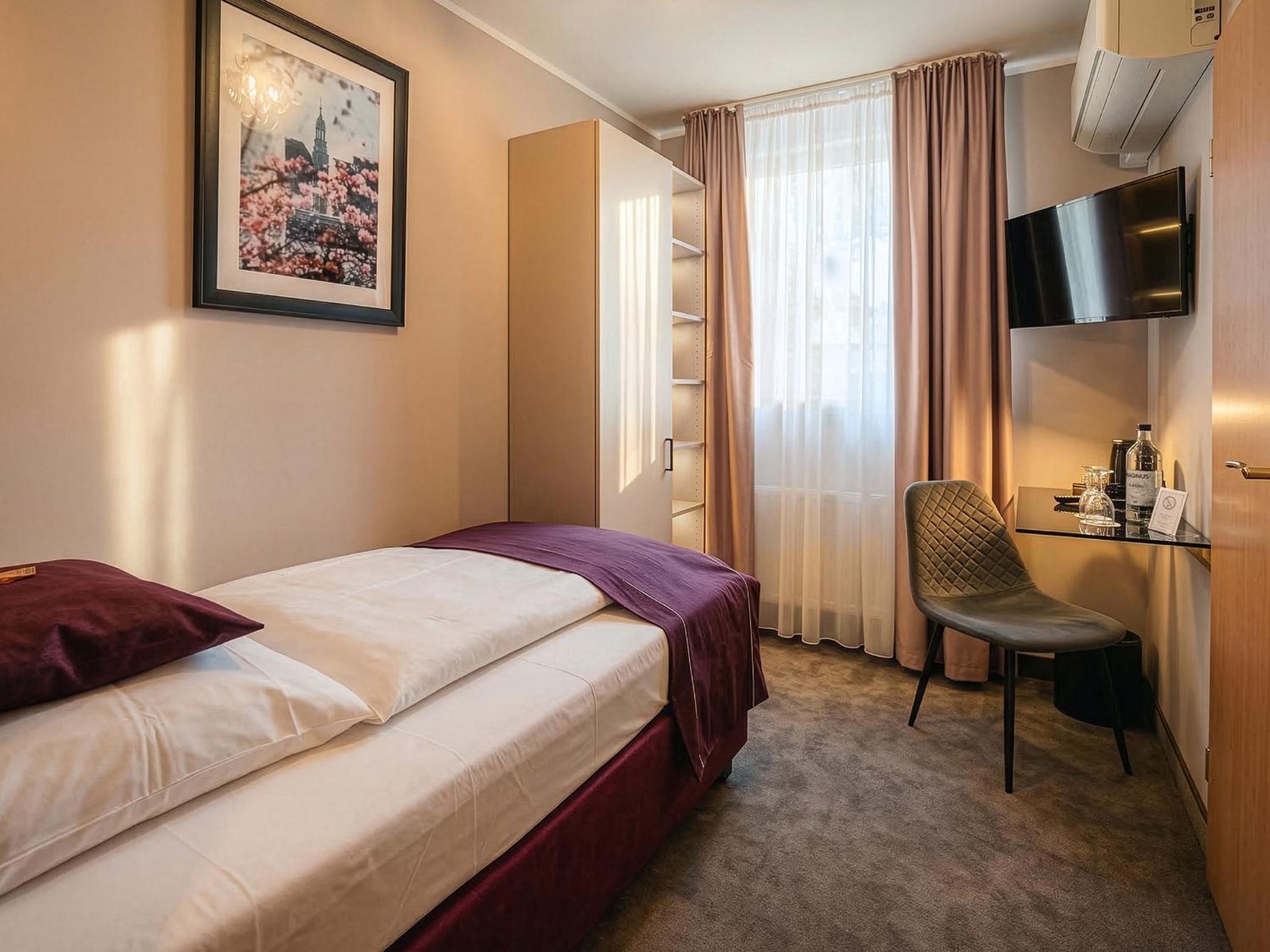 Standard Single Room