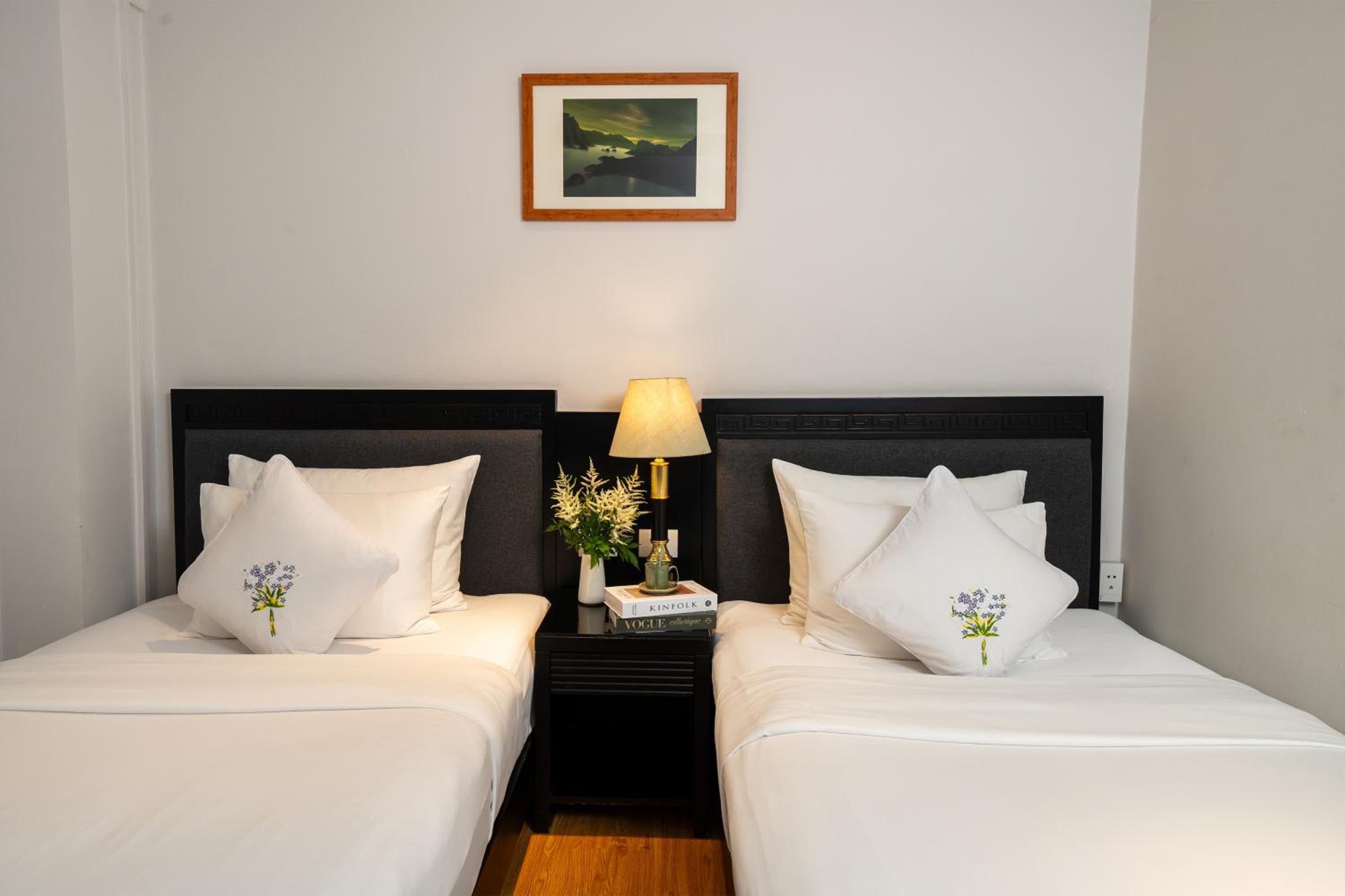 Ben Thanh Deluxe Twin Room photo 2