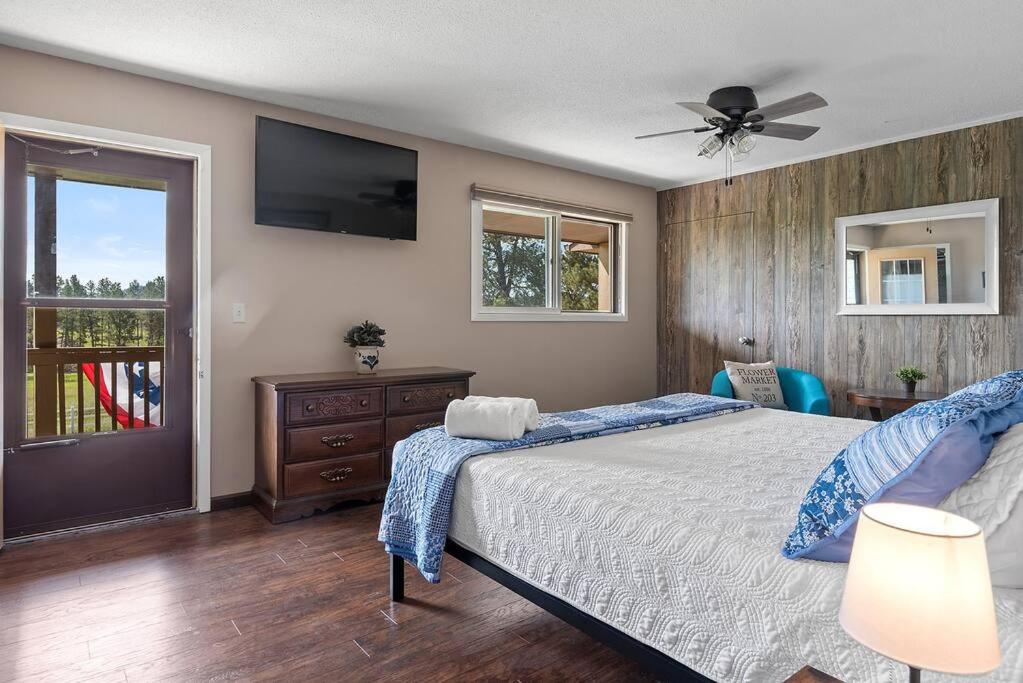 Four-Bedroom House photo 3