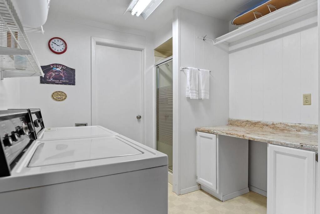 Four-Bedroom House photo 2