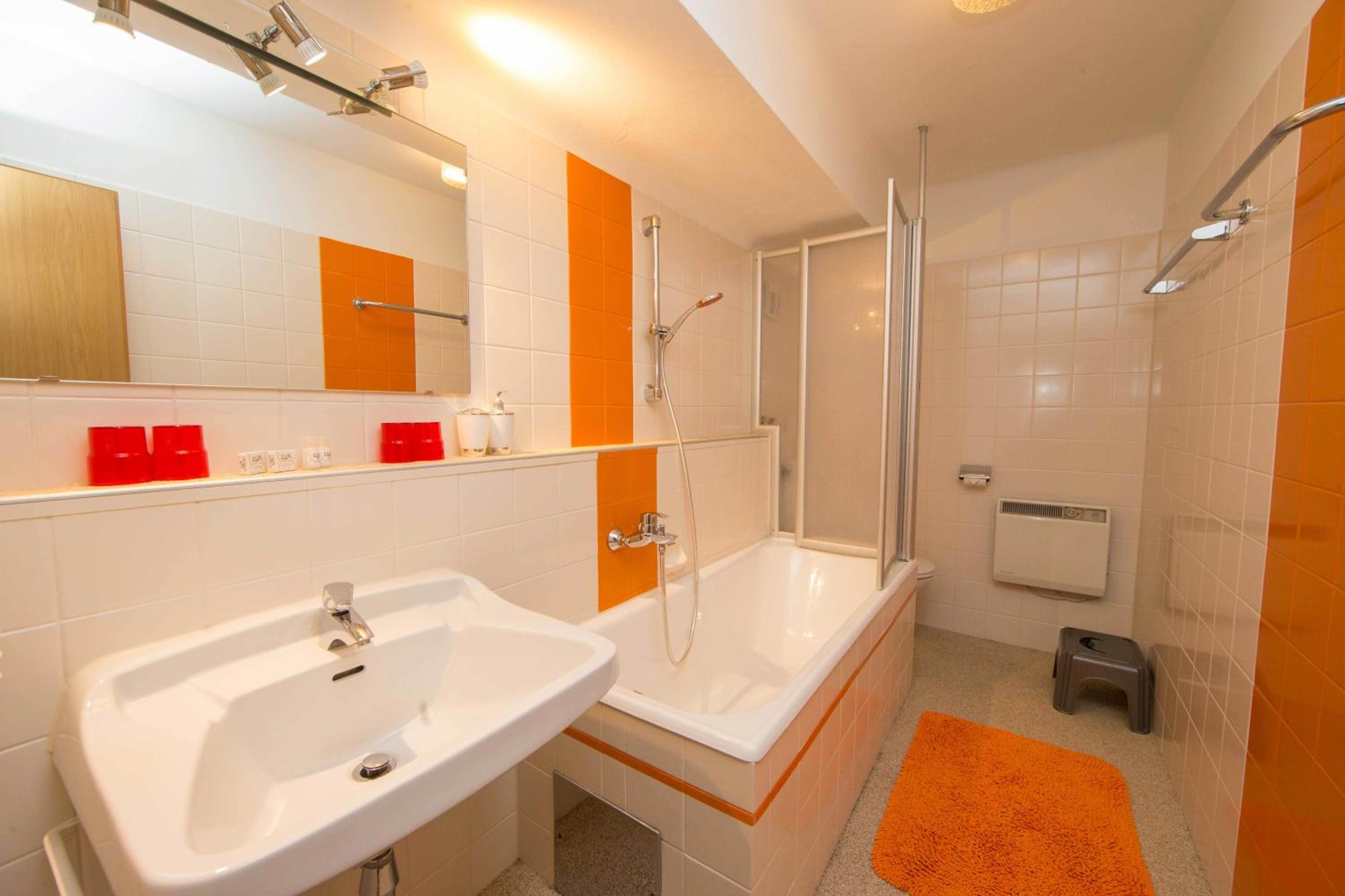 Apartment With Lake View photo 2