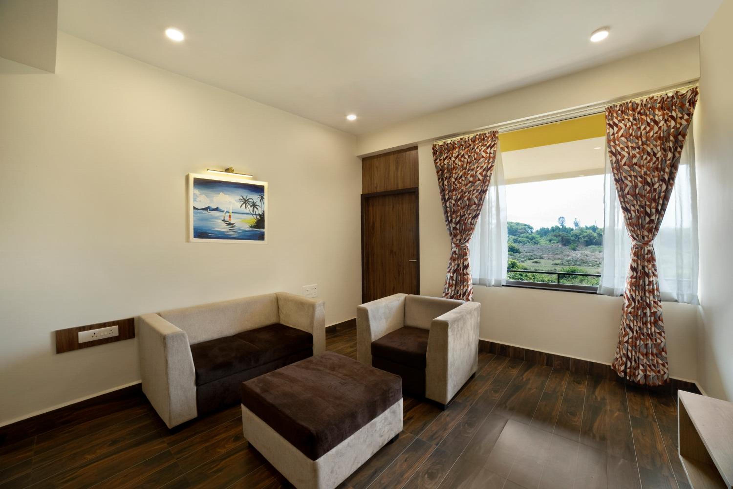 Garden View Privilege suite with Balcony - Photo 8