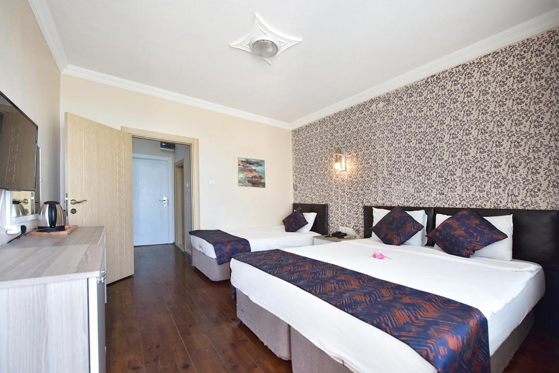 Double or Twin Room with Balcony