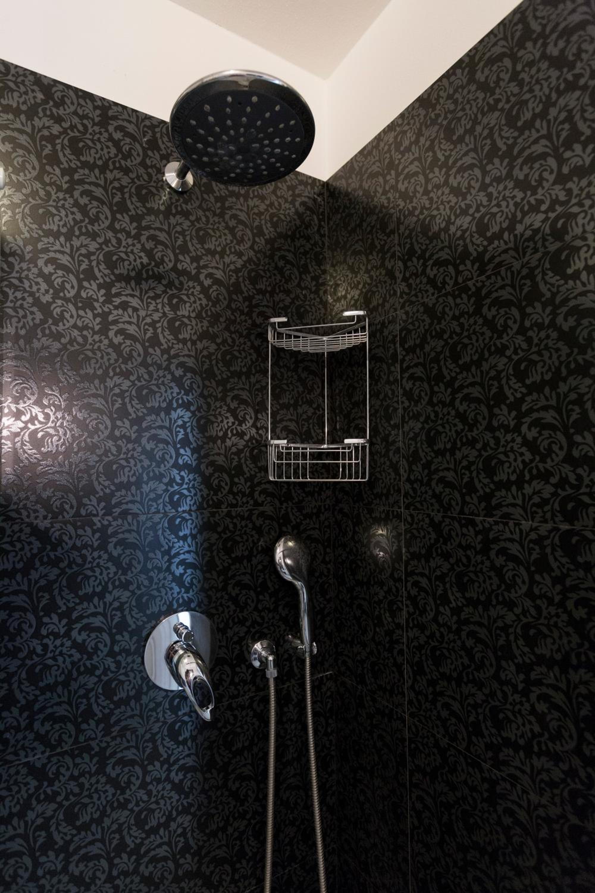 One-Bedroom Suite (2 Adults) photo 2
