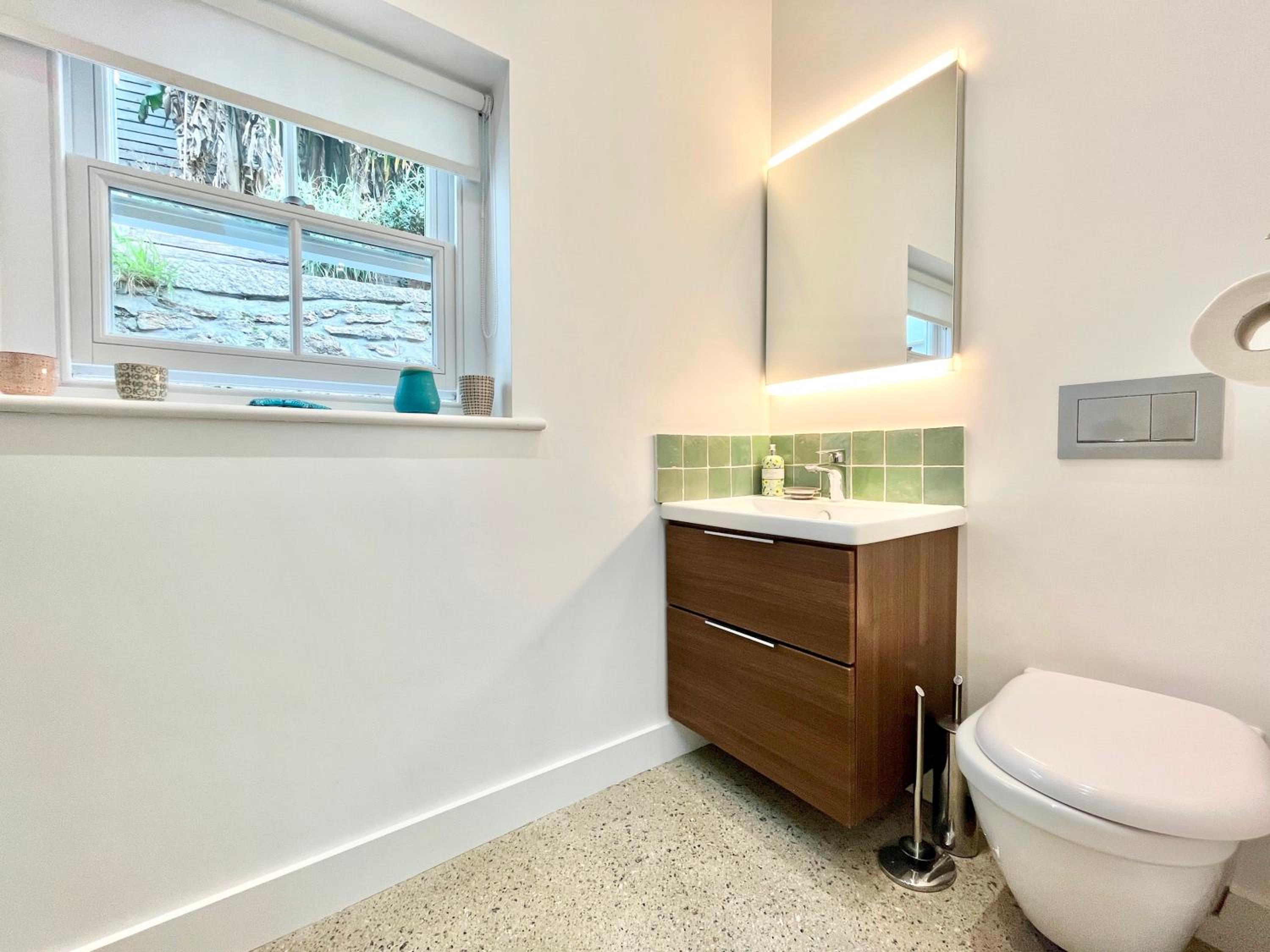 One-Bedroom House photo 3