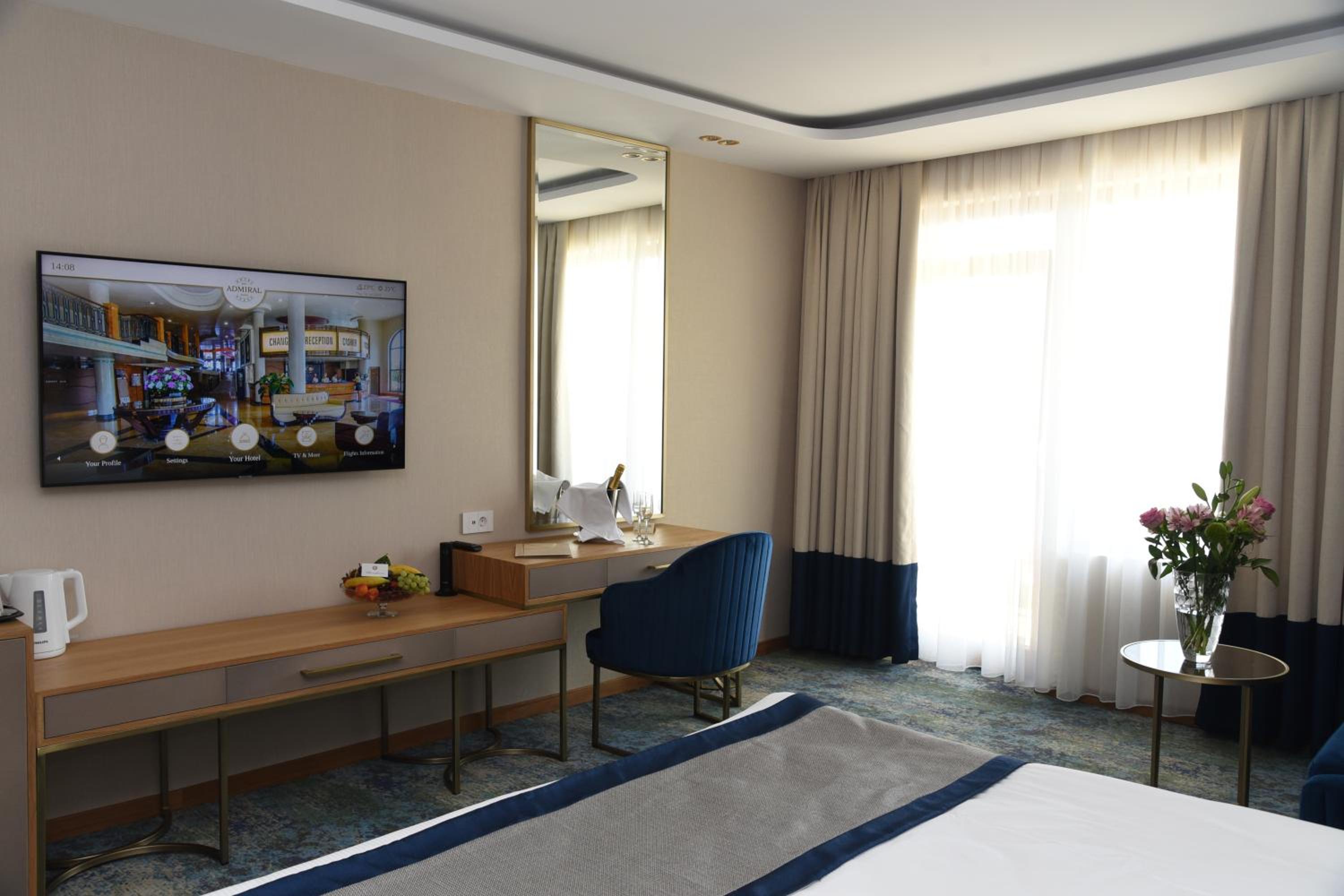 Economy Double Room without Balcony - Free Beach Access  - Photo 3