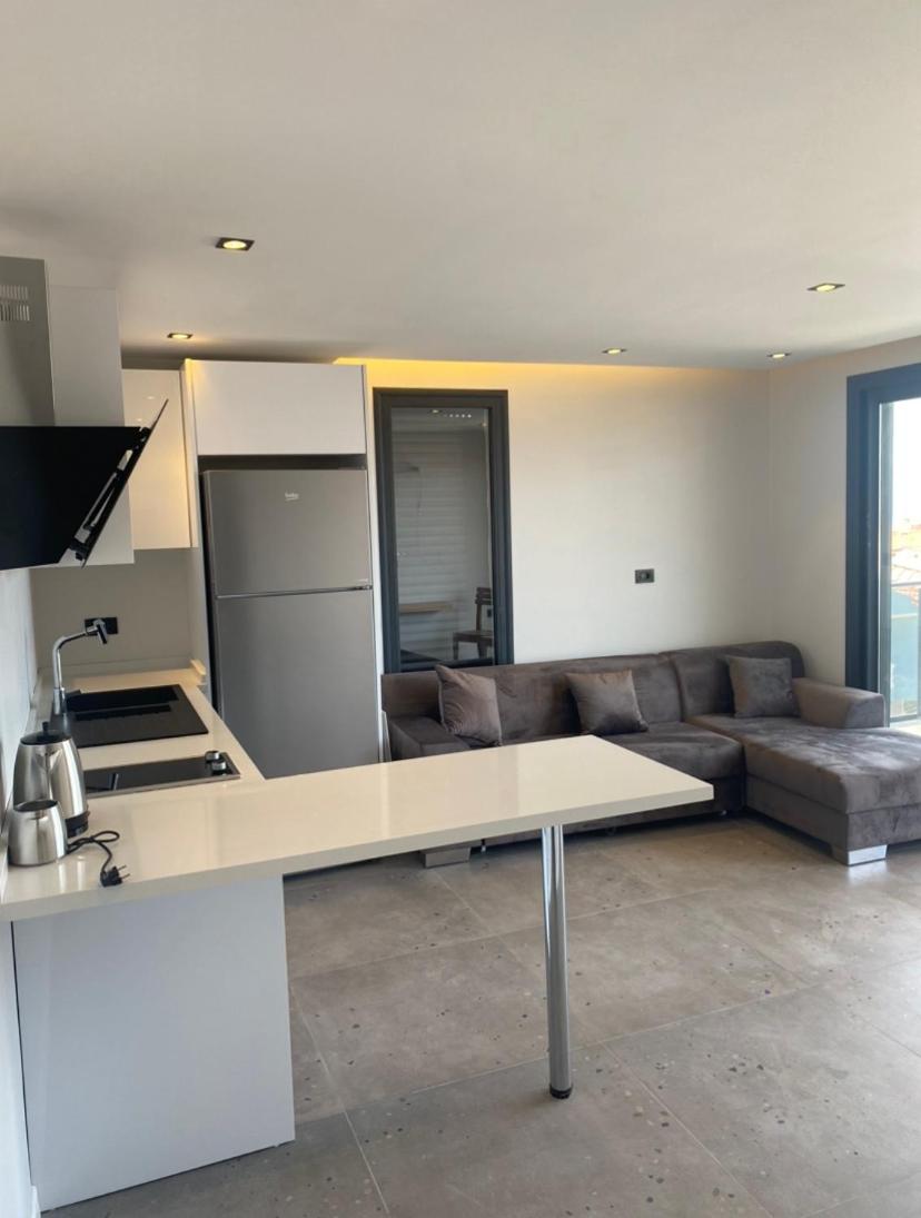 Apartment with Sea View photo 2