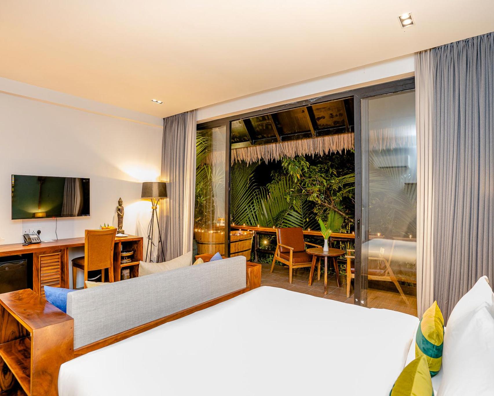 Villa Suite Riverfront View - Free City Shuttle Service + Mini Bar - Photo 18