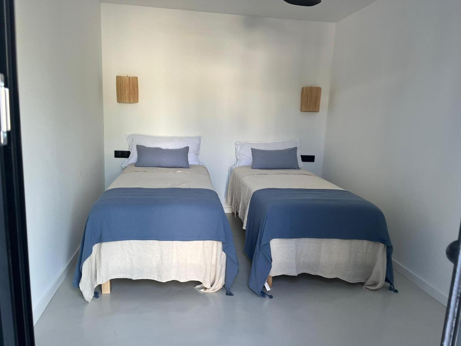 Double or Twin Room with Private Bathroom