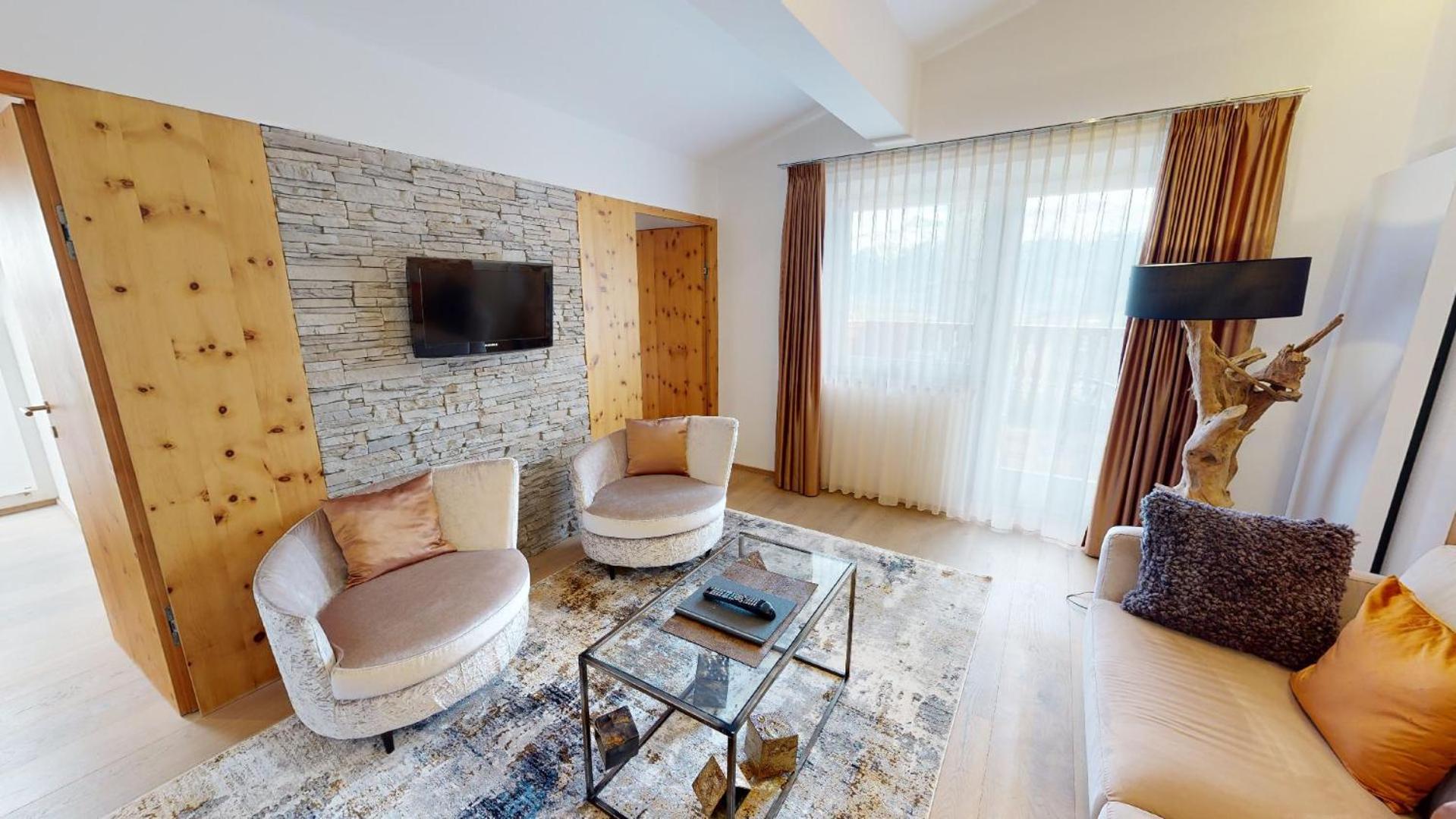 Quadruple Room with Mountain View - Photo 3