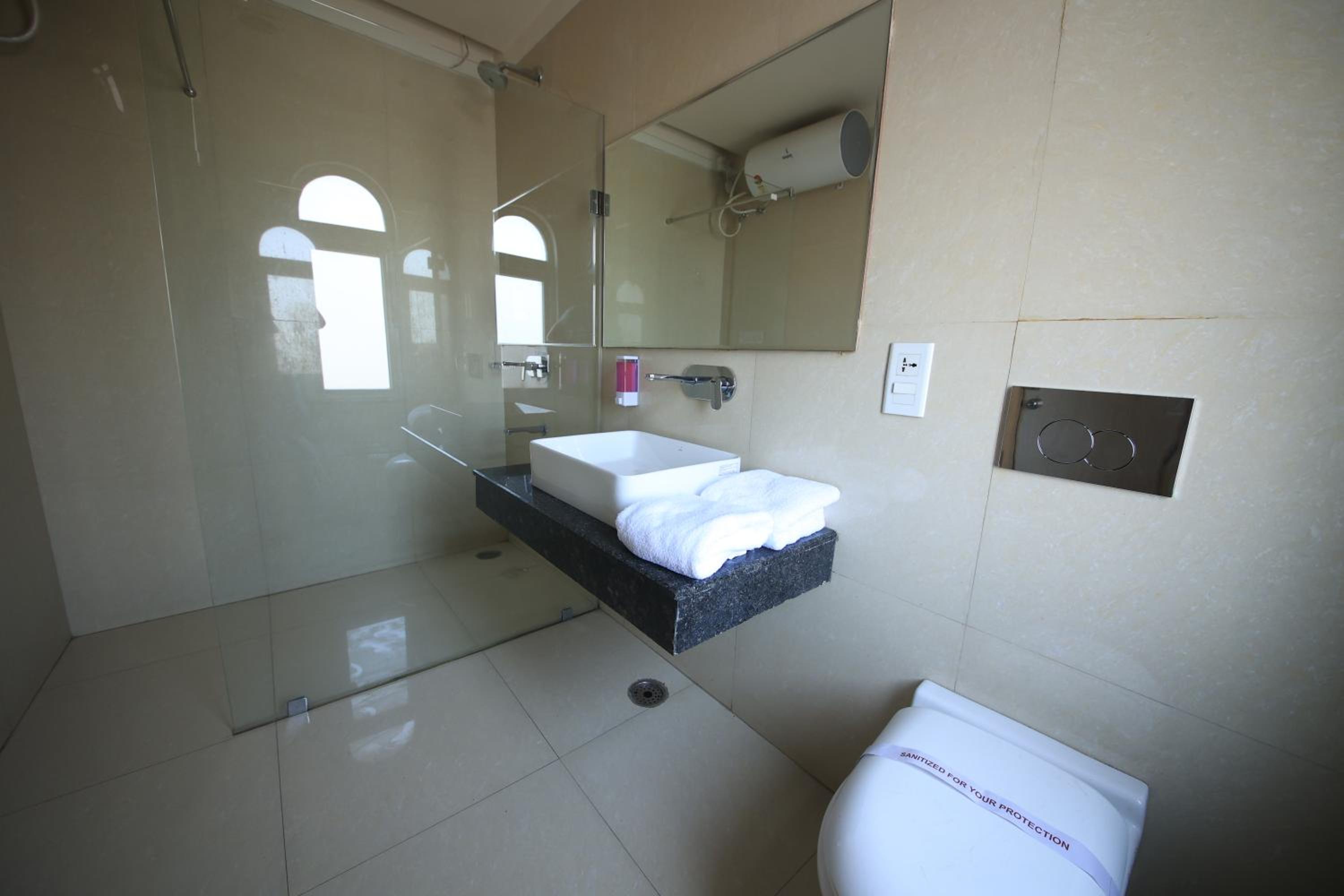 Standard Double Room photo 3