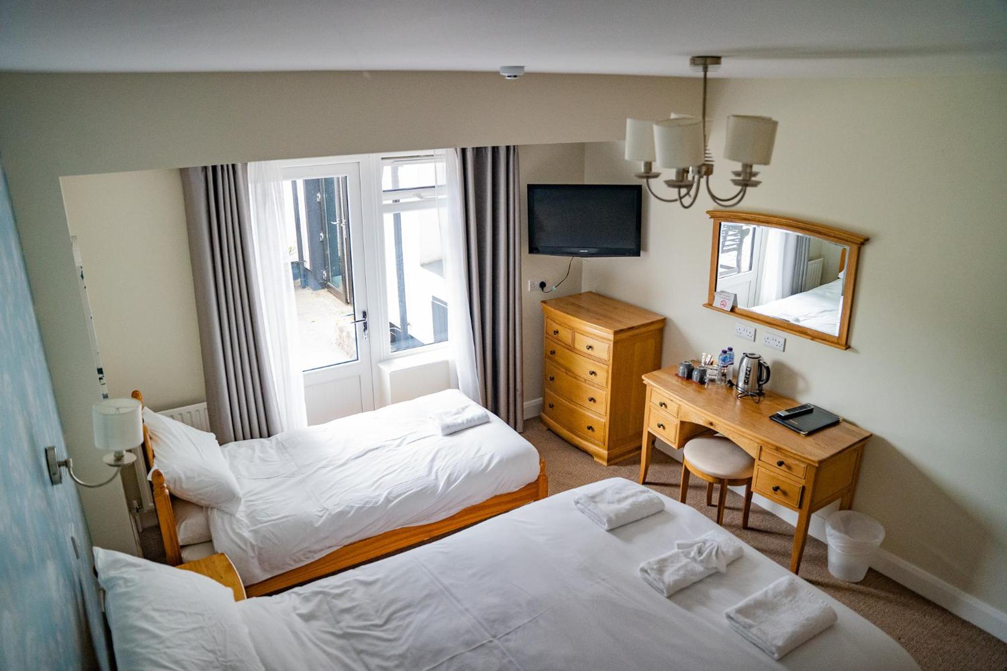 King Room with Mountain View photo 1