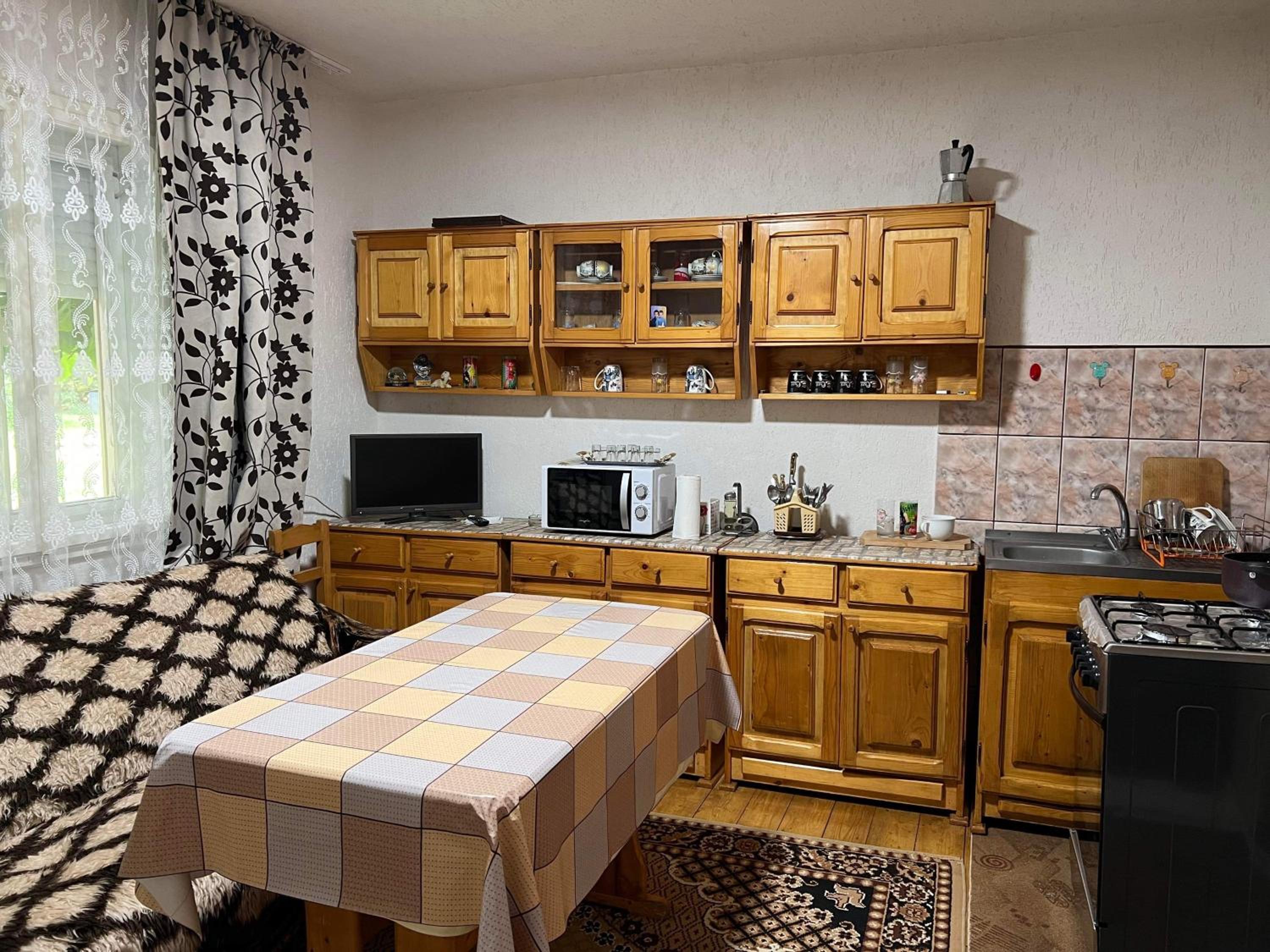 Double Room with Private Bathroom - Photo 7