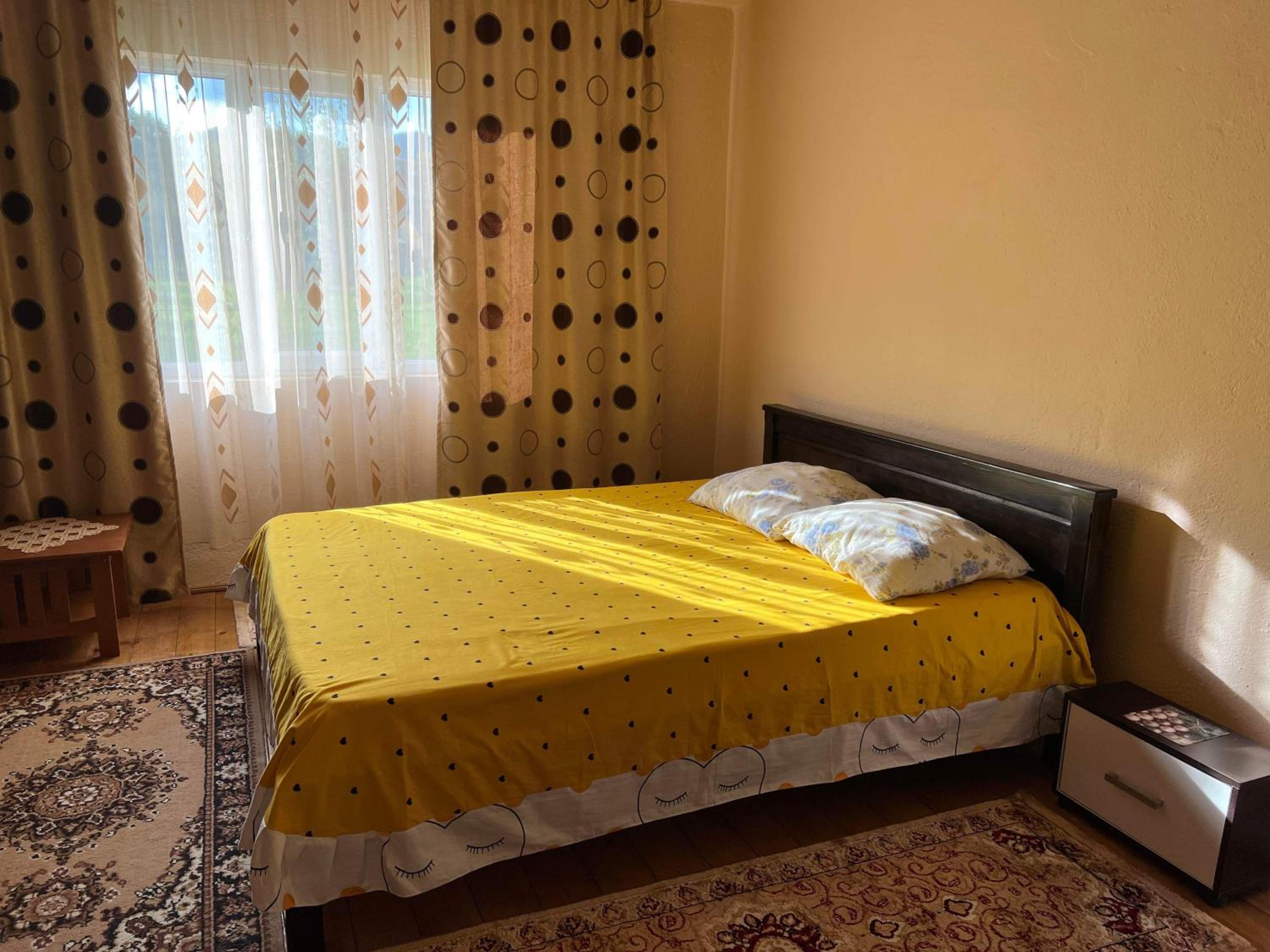 Double Room with Private Bathroom - Photo 9