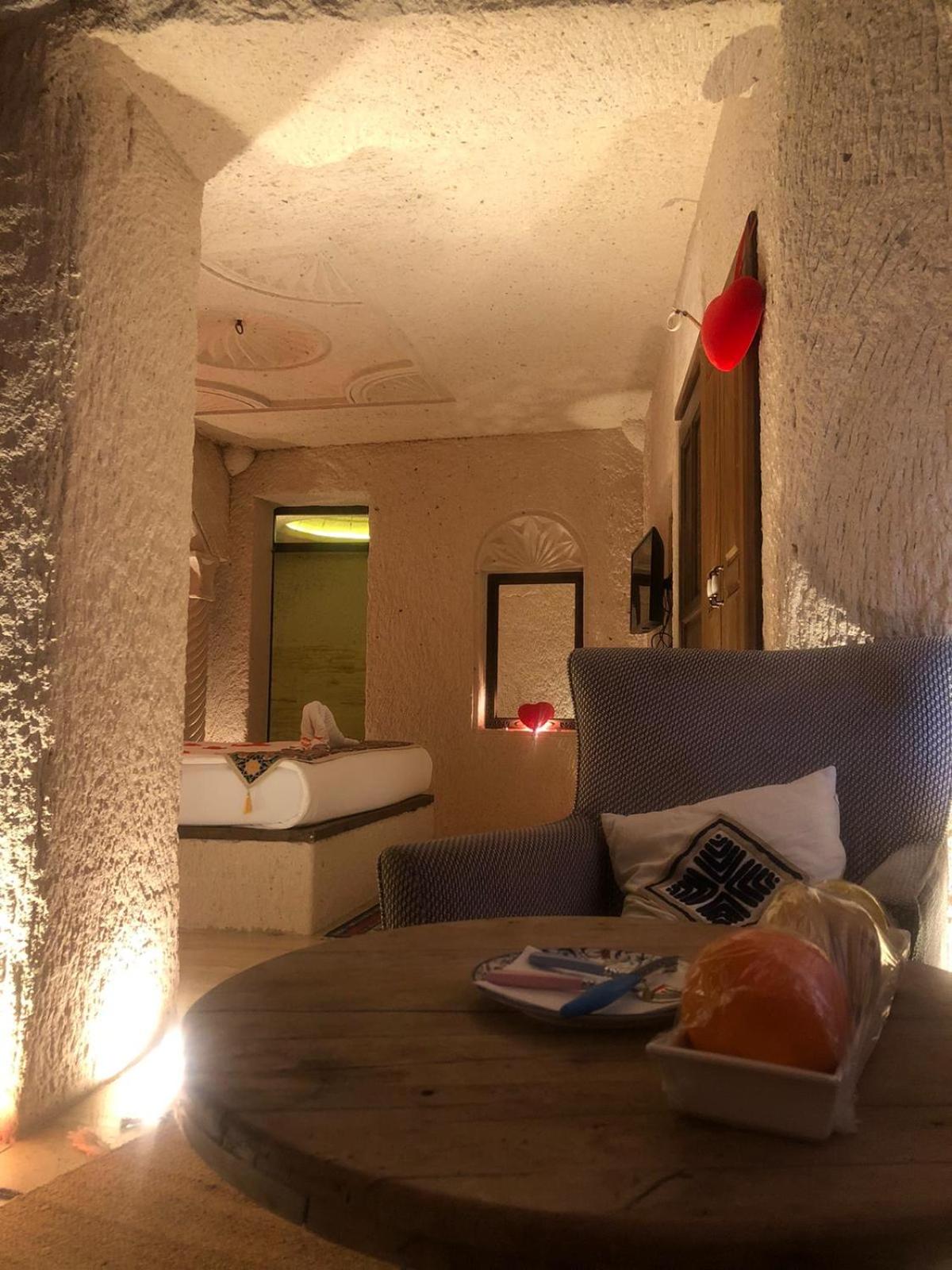 Deluxe Room - Photo 16