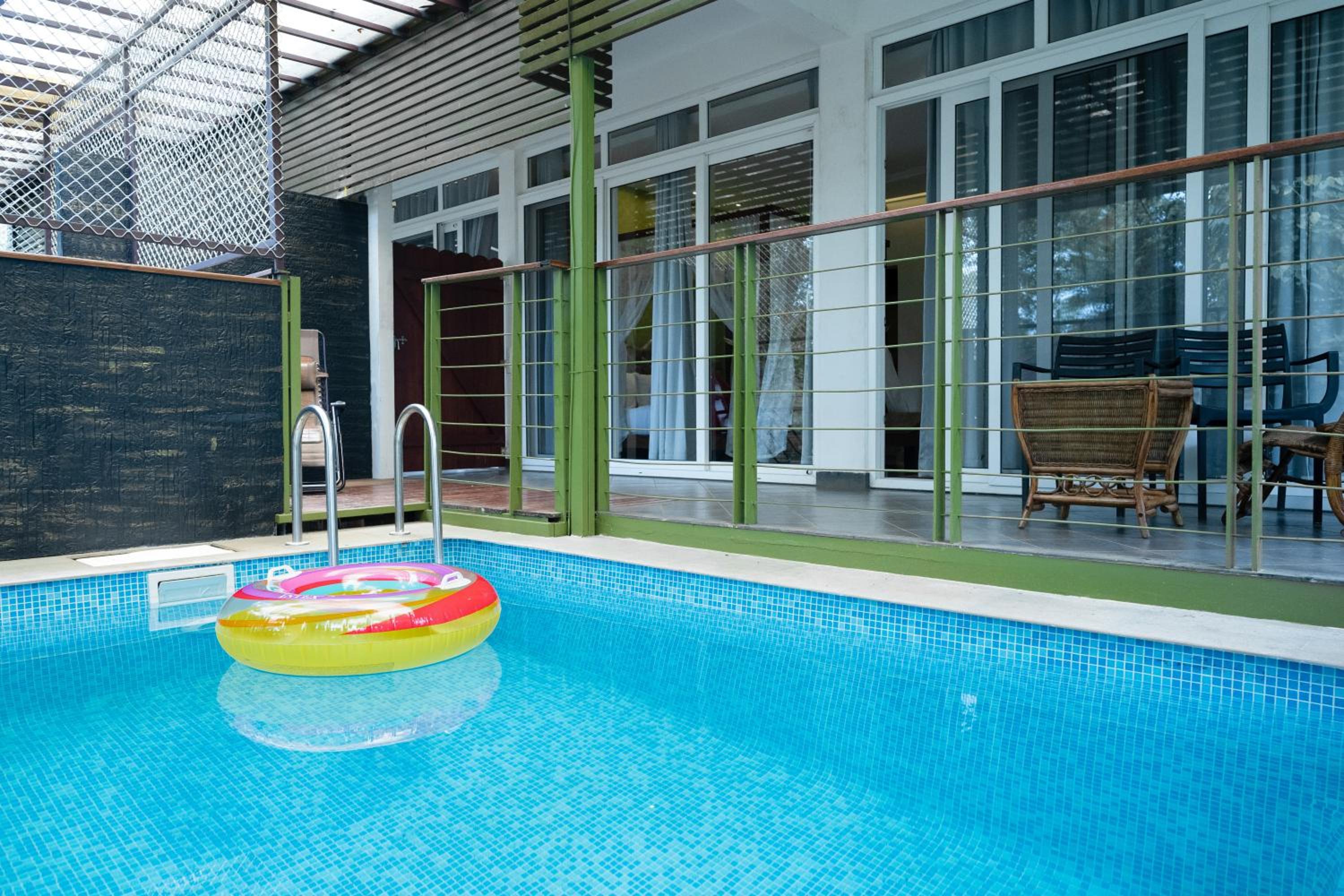 Villa with Private Pool - Photo 4