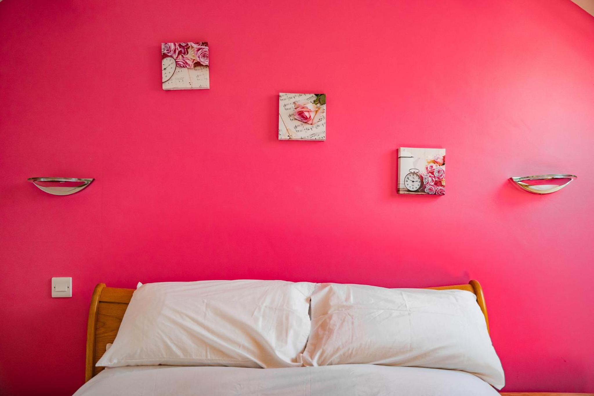 Deluxe King Room - Photo 4