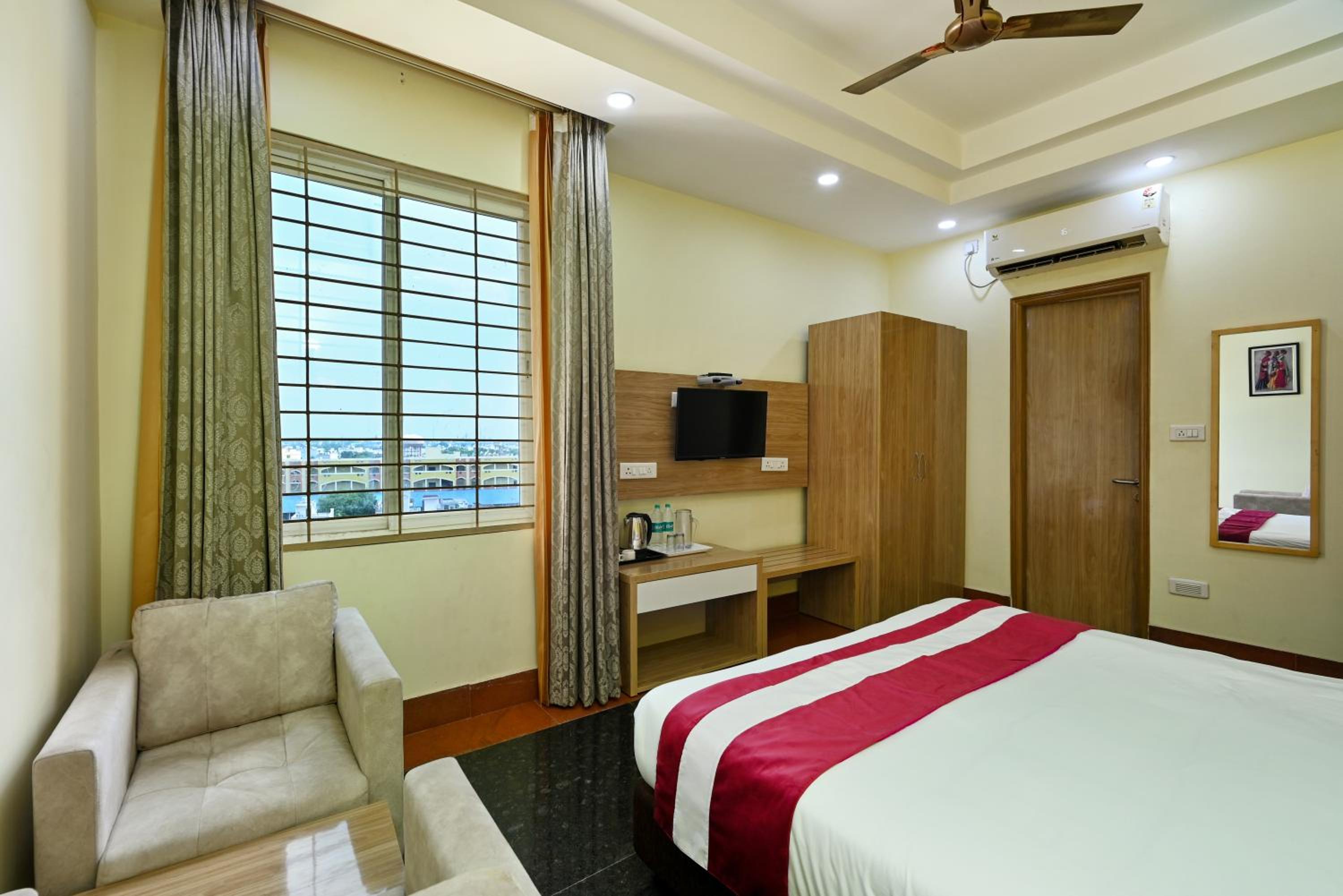 Family Suite - Photo 10