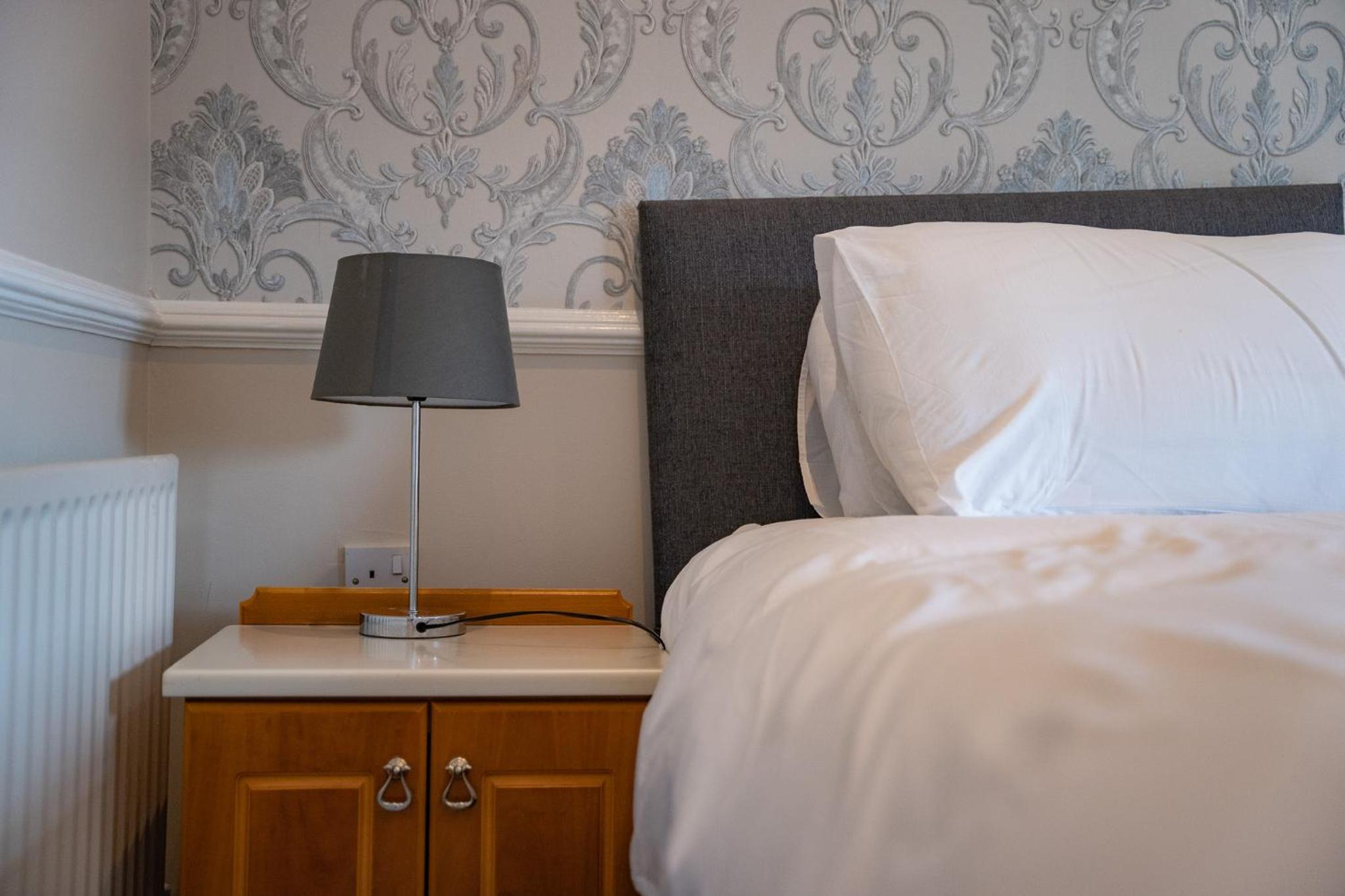 Standard Twin Room - Photo 5