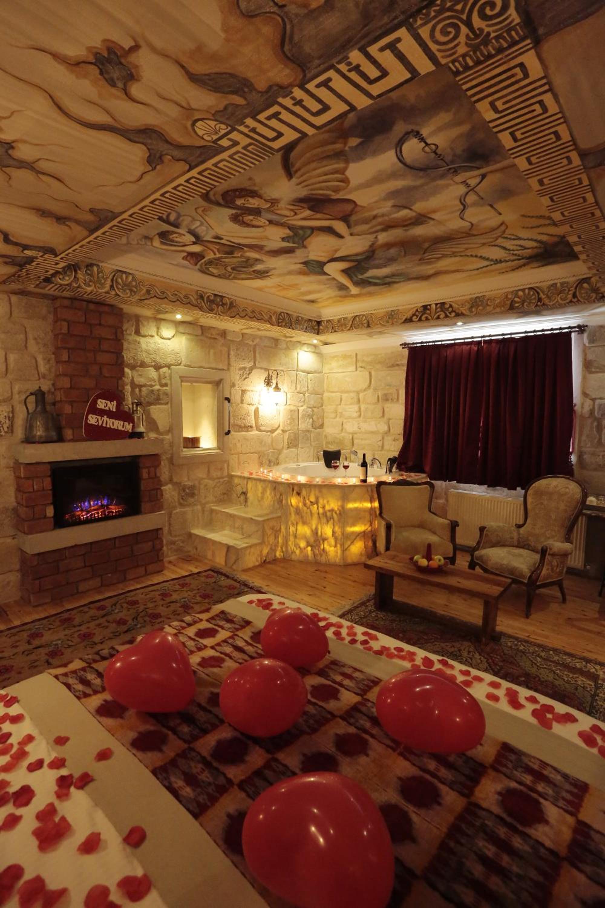 Superior King Room - Photo 1