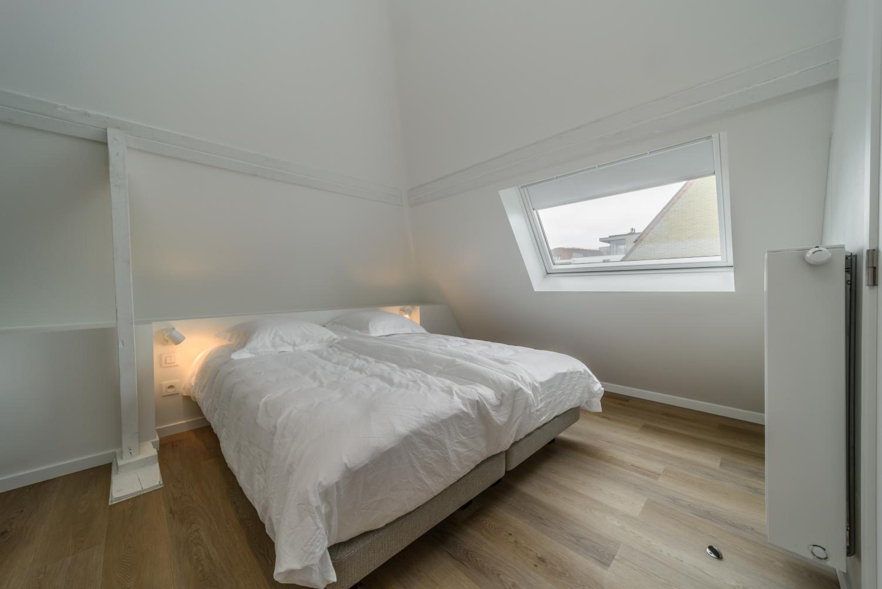 Four-Bedroom House photo 2