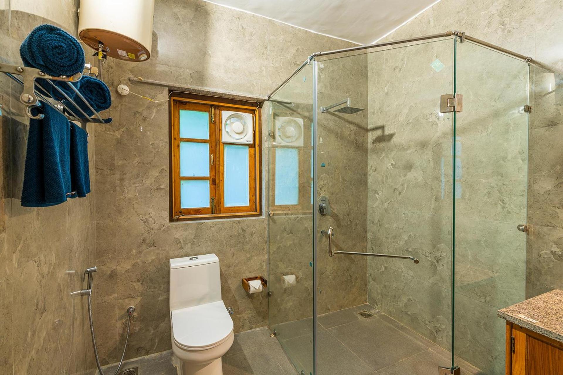 Villa photo 3