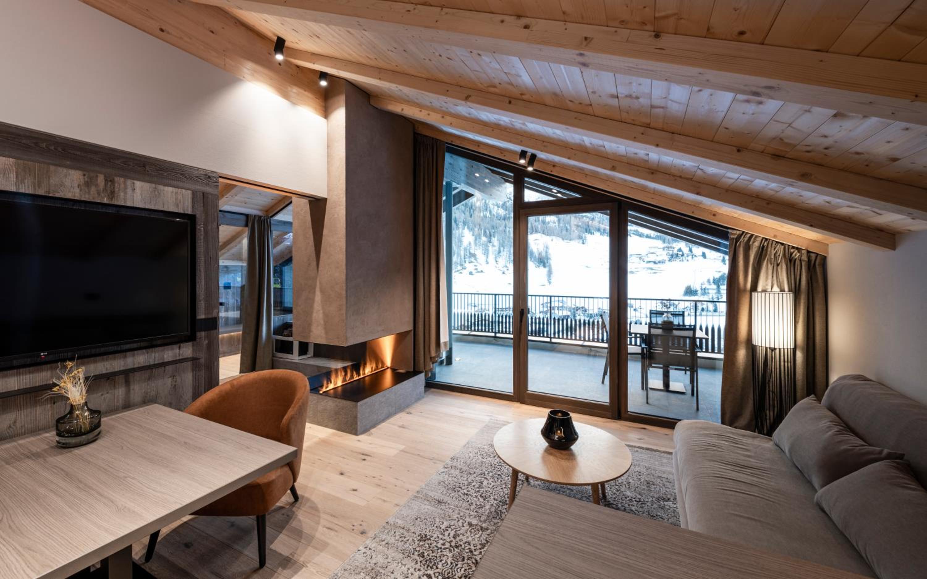 Junior Suite with Balcony