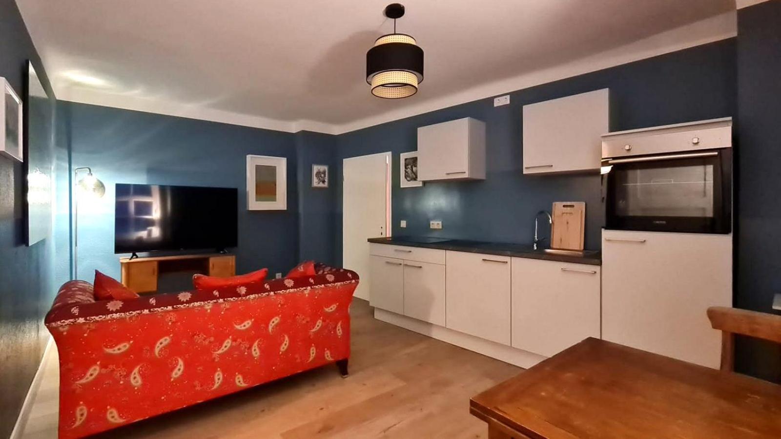 Apartment photo 2