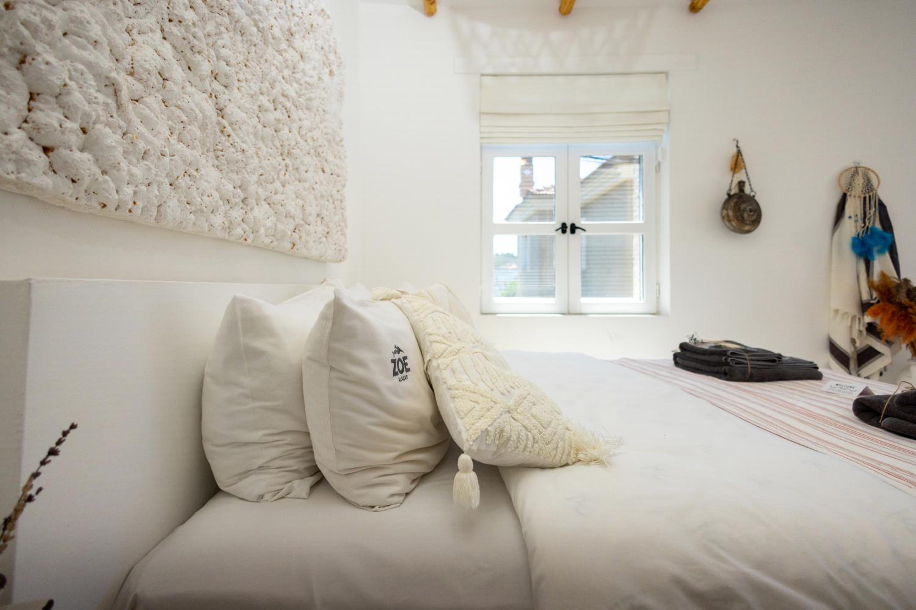 Deluxe Double Room with Balcony photo 2