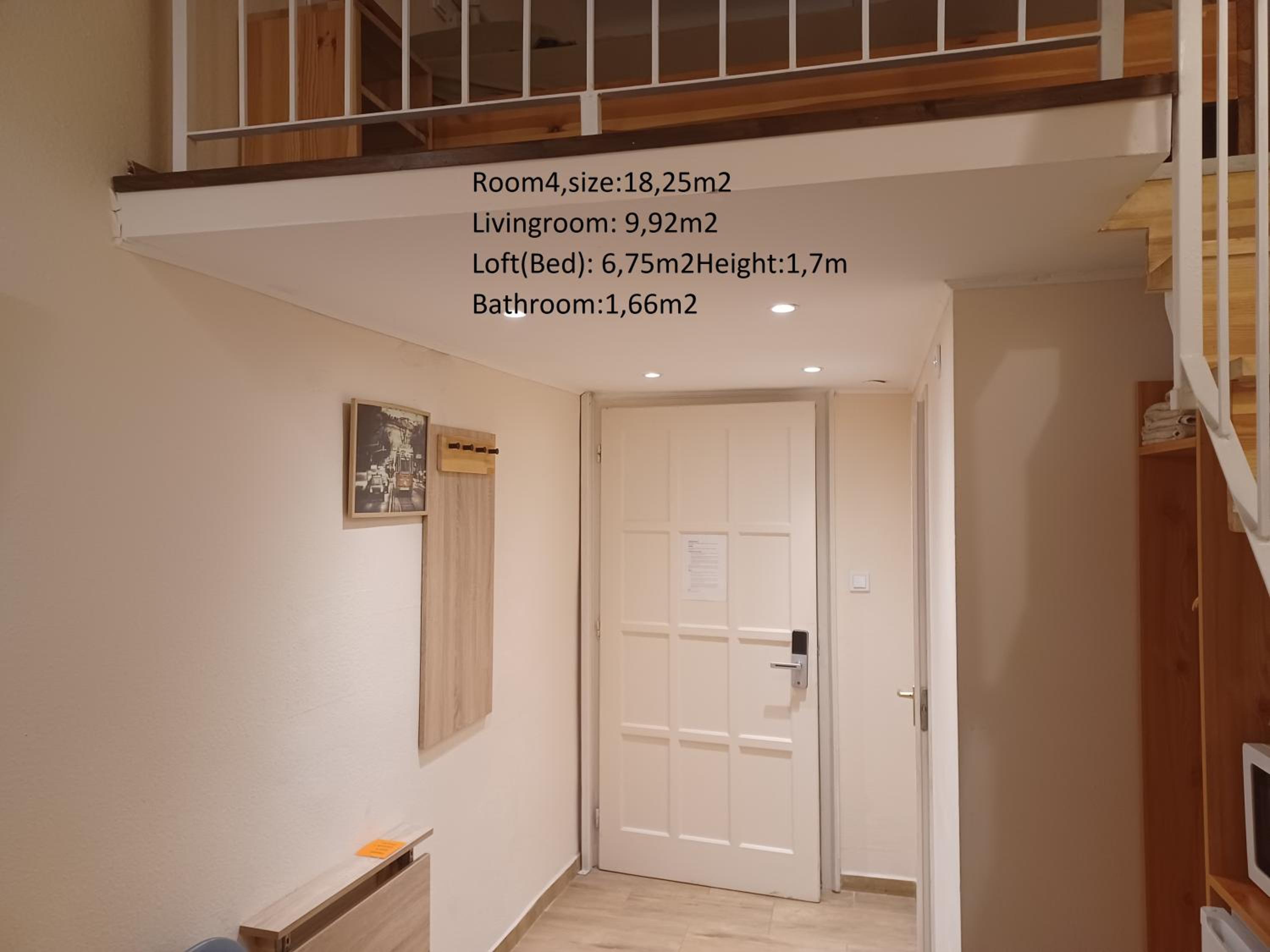 Studio Apartment - Photo 11