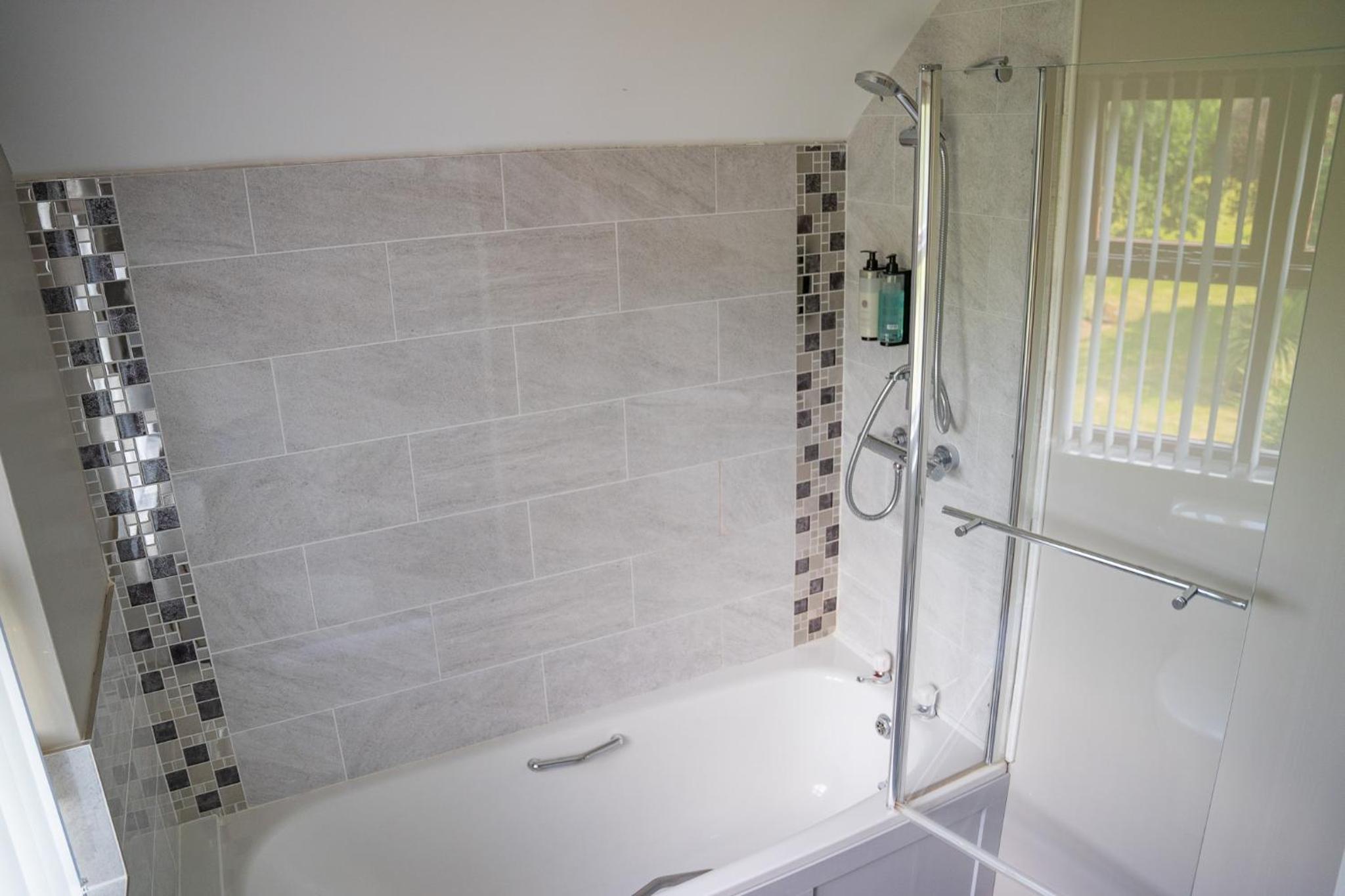 Double or Twin Room with Garden View - Photo 10