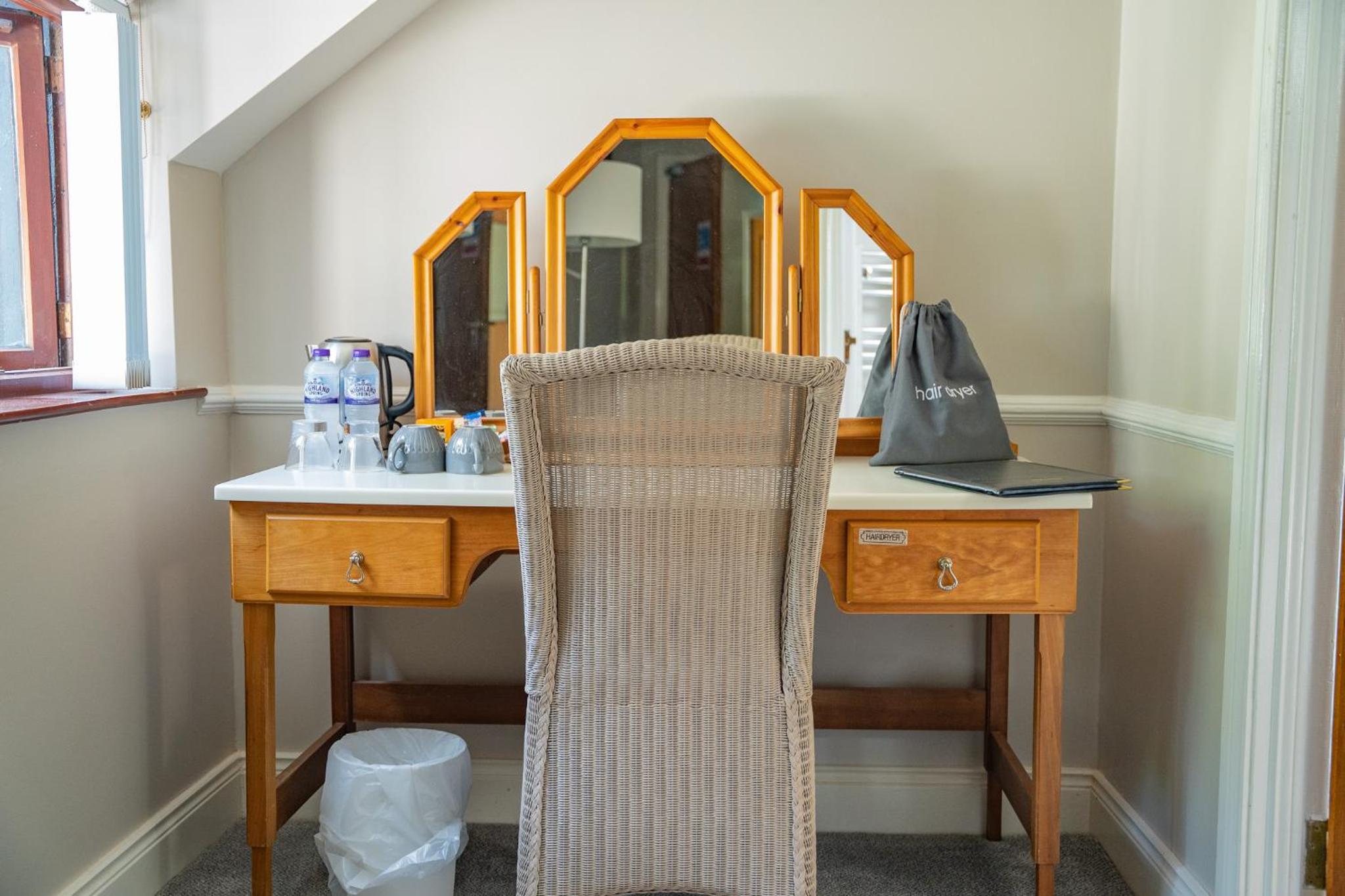 Standard Double Room - Photo 3