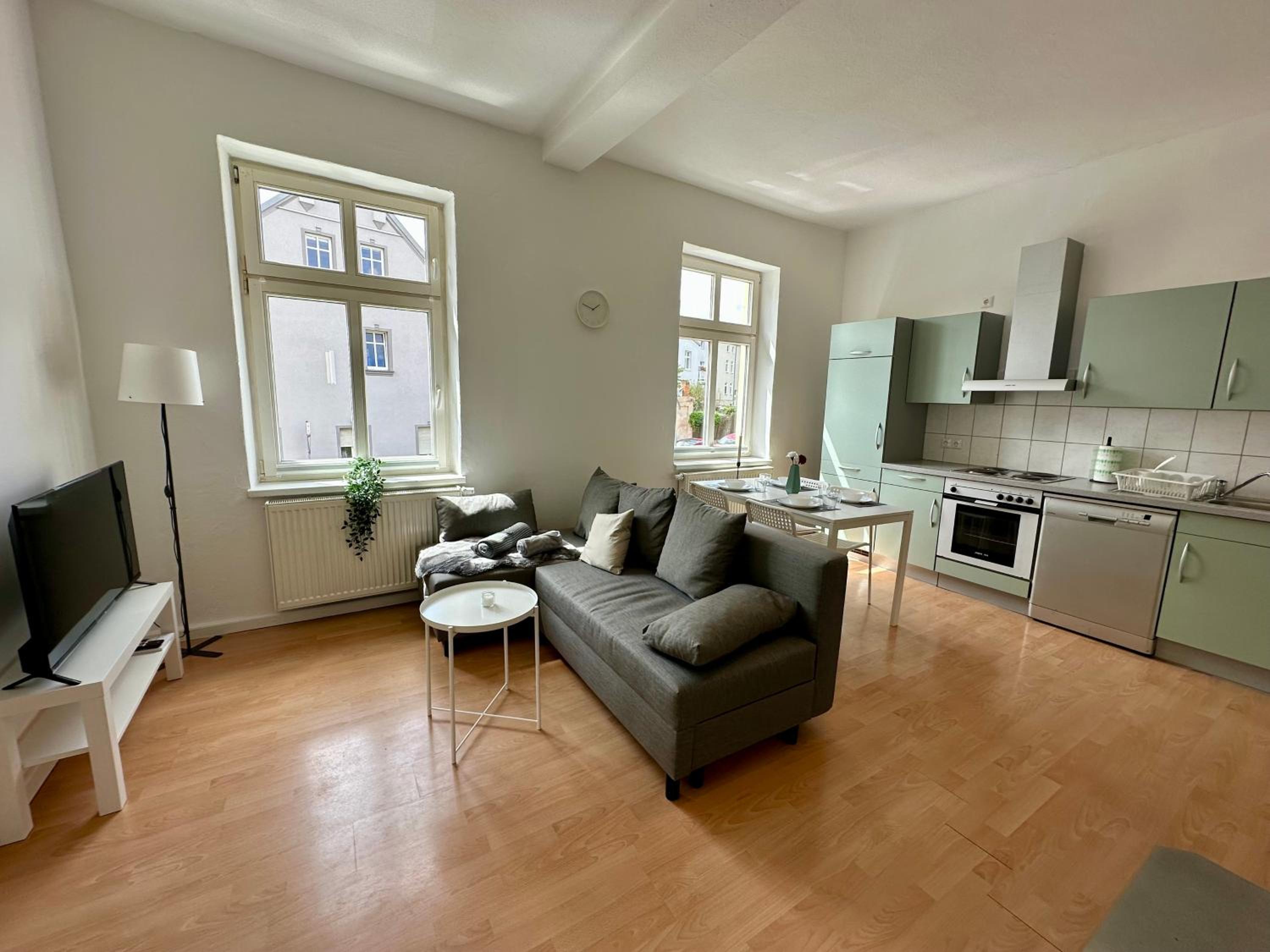 One-Bedroom Apartment photo 1