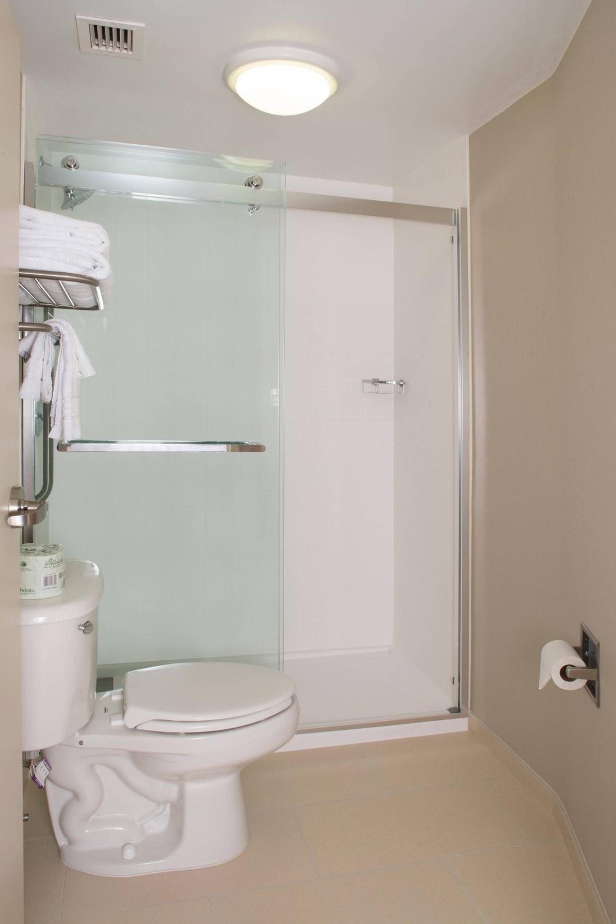 Double Suite with Two Double Beds - Photo 4
