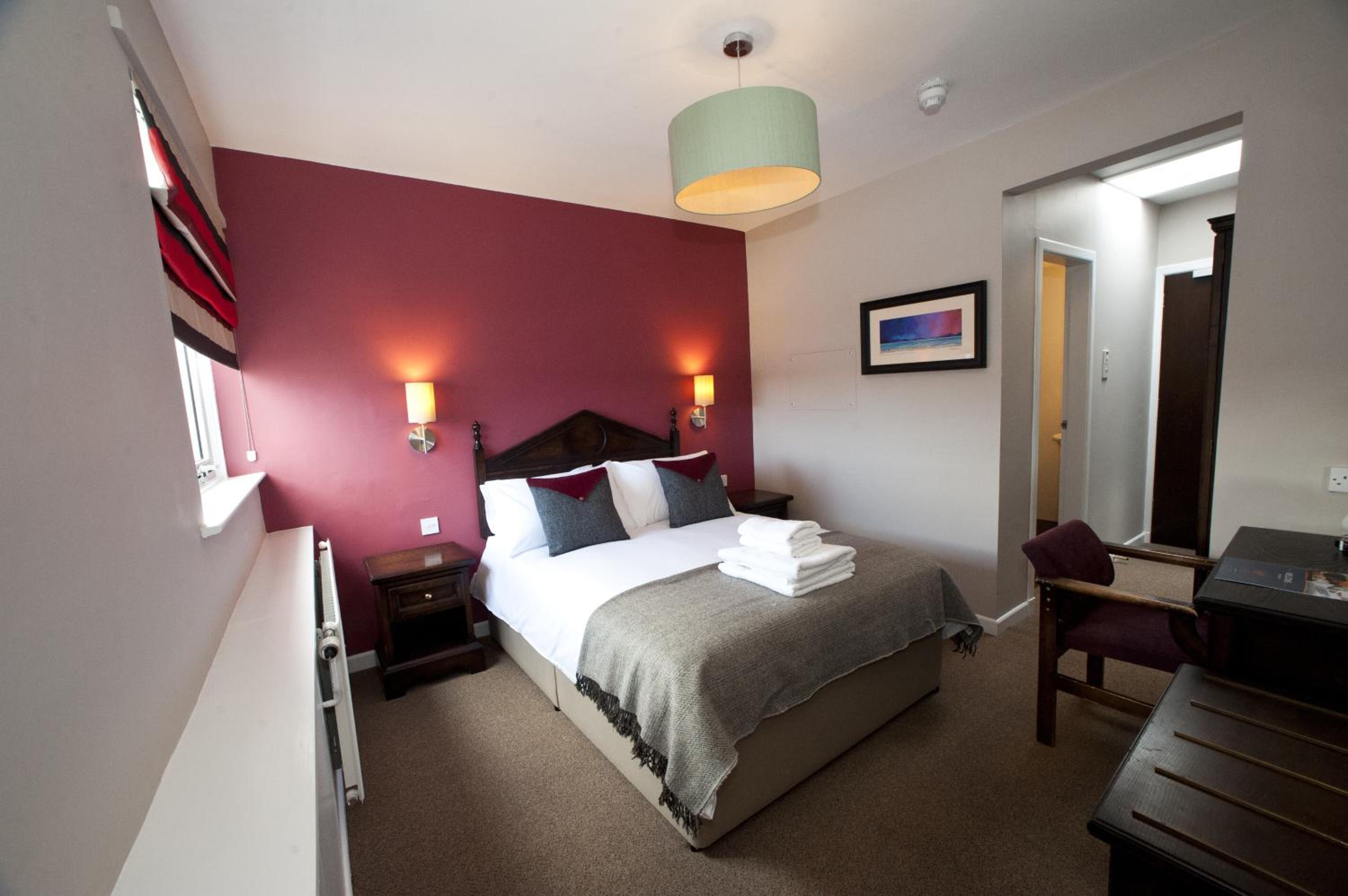 Double Room - Photo 3