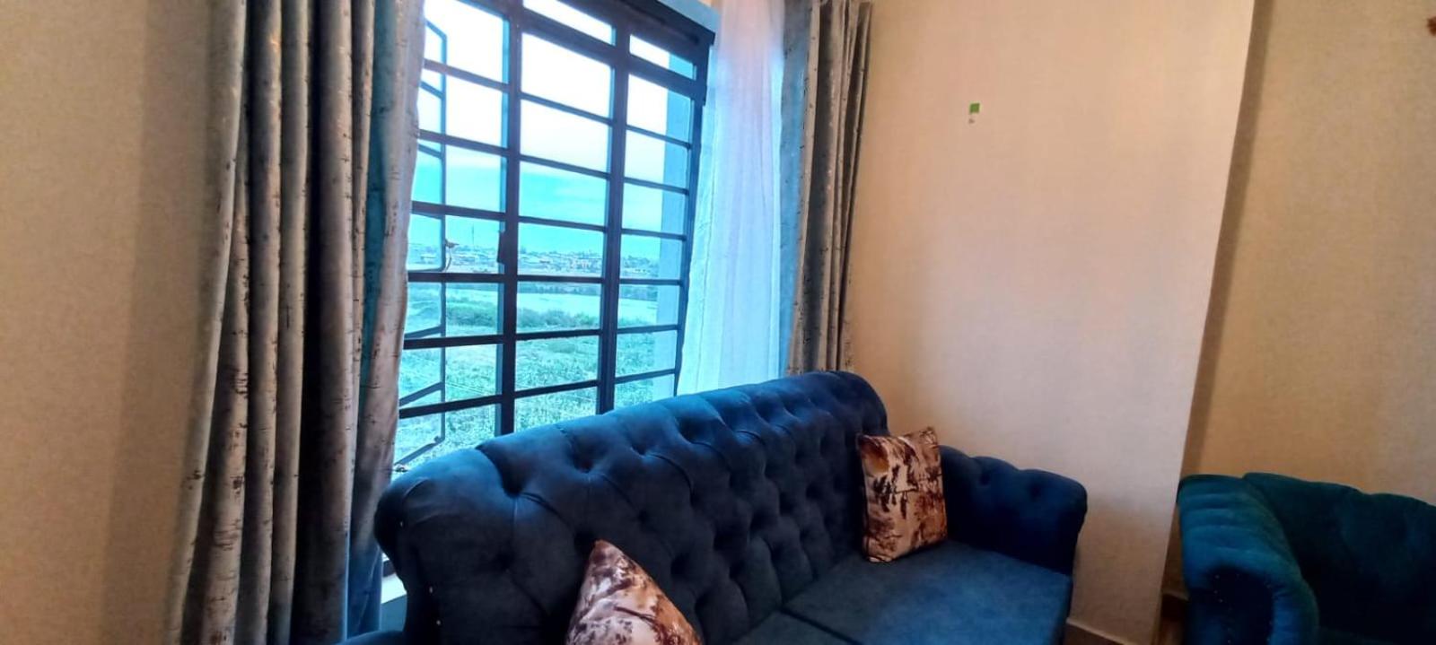 One-Bedroom Apartment - Photo 5