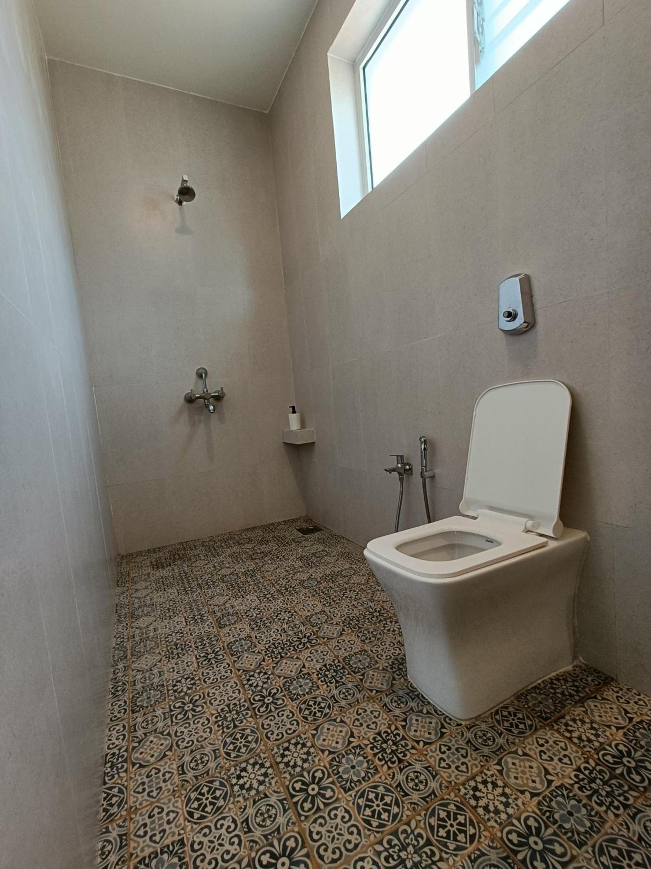Deluxe Double Room with Balcony photo 2
