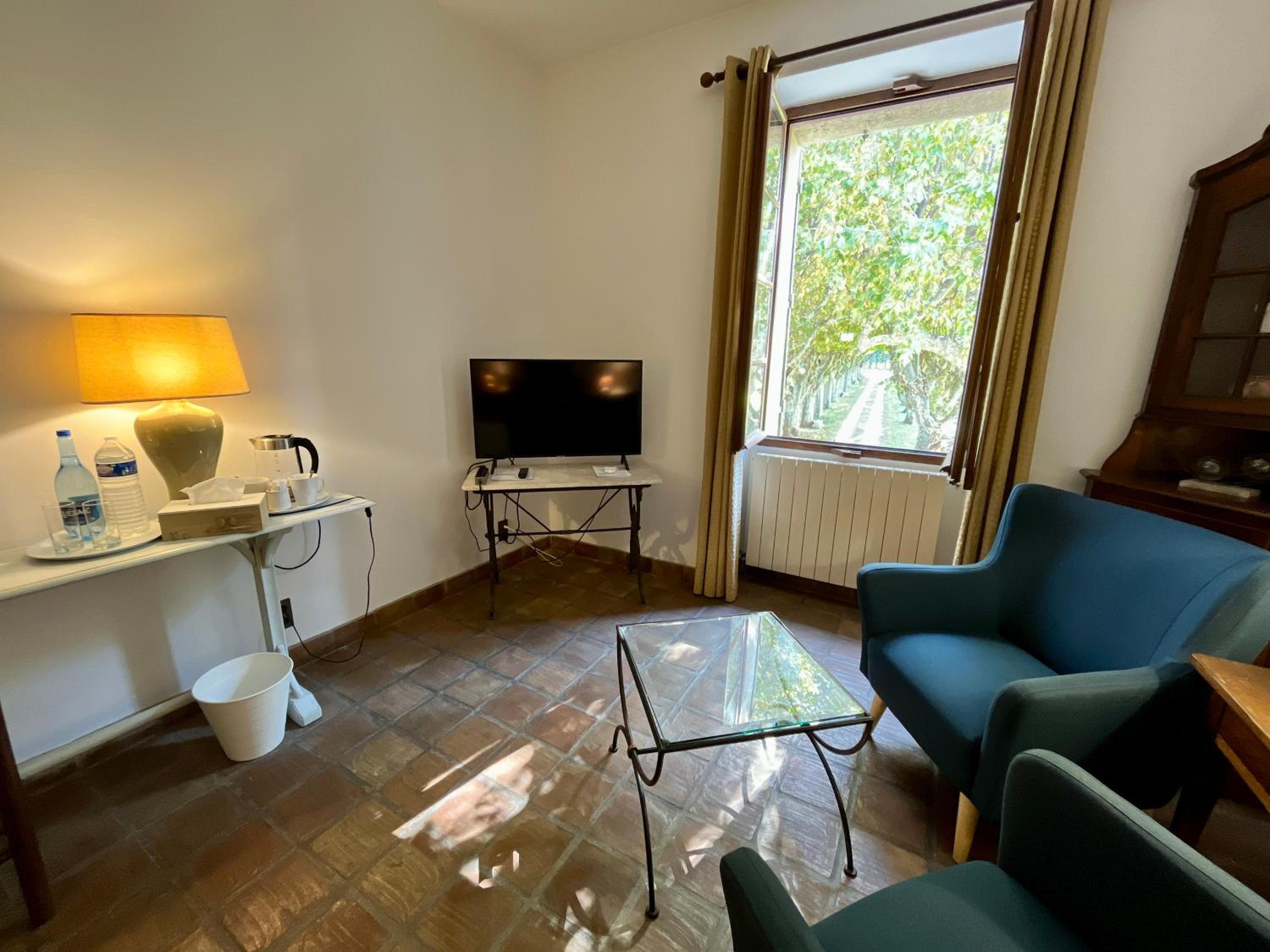 Superior Suite - Photo 2