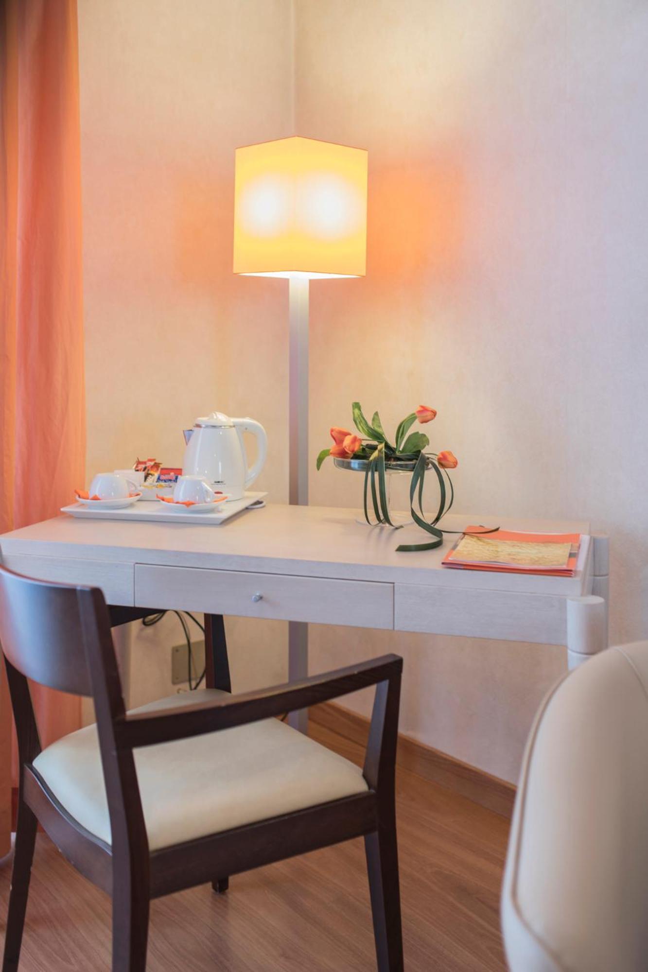 Superior Twin Room - Photo 8