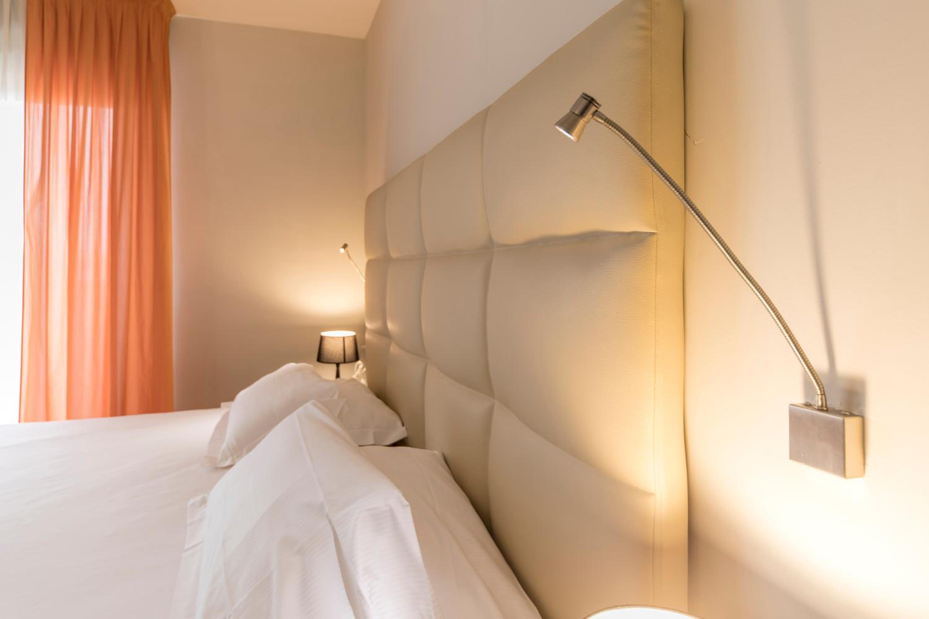 Superior Twin Room - Photo 1