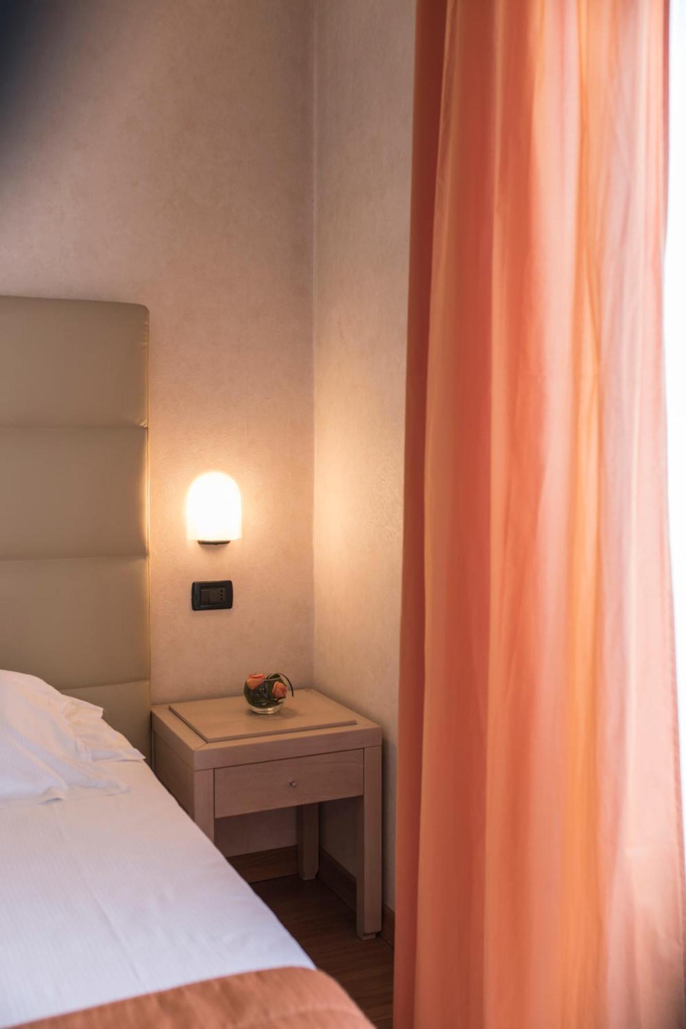 Superior Twin Room - Photo 7