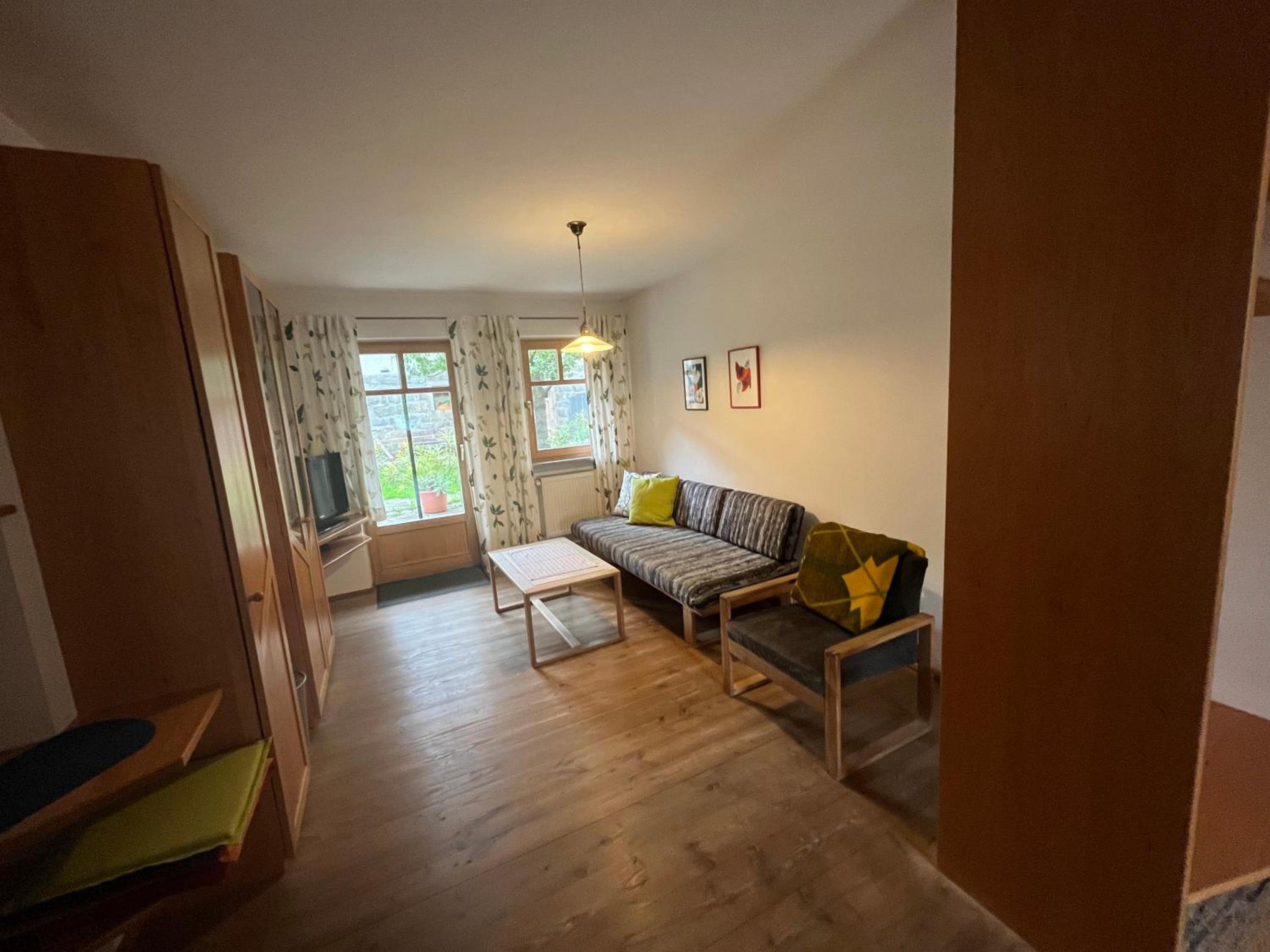 Two-Bedroom Apartment with Terrace photo 3