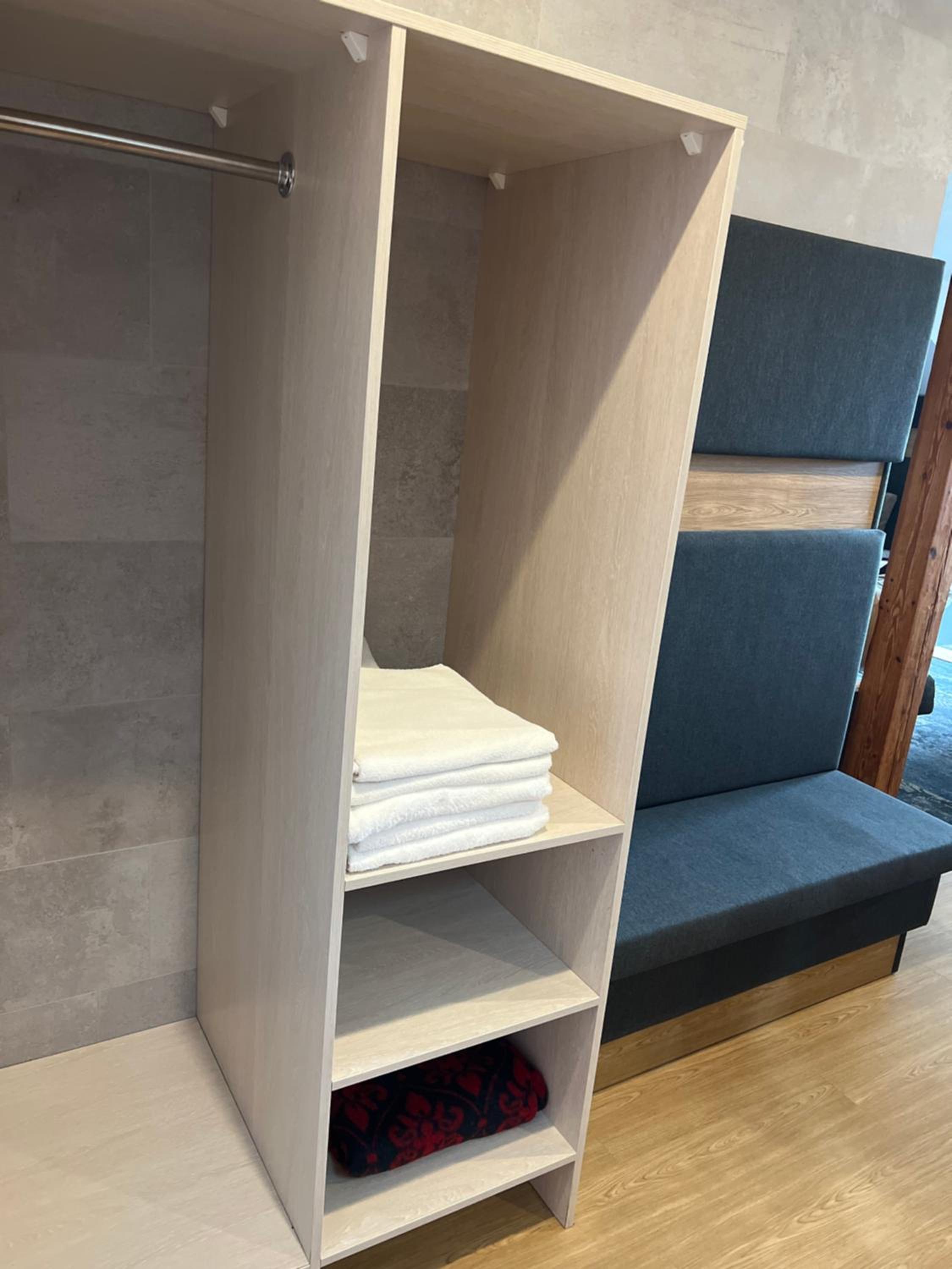 King Studio with Sofa Bed - Photo 12