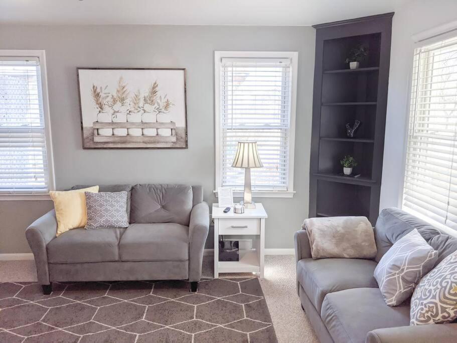 Two-Bedroom House photo 3